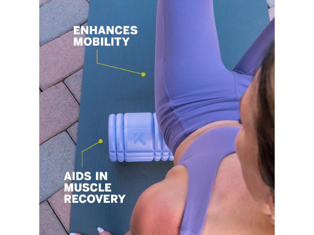 Masážní válec CORE Foam Roller Mini, 30 cm, fialový 2/3