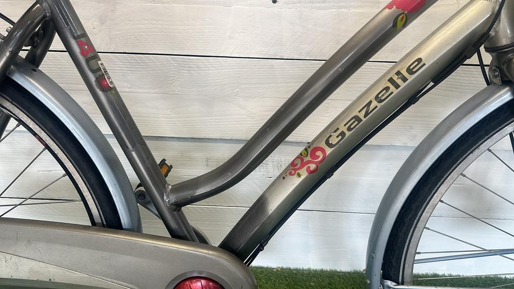 Gazelle stadsfiets, grijs-metallic, 28" stadsfiets met standaard en verlichting 2/3
