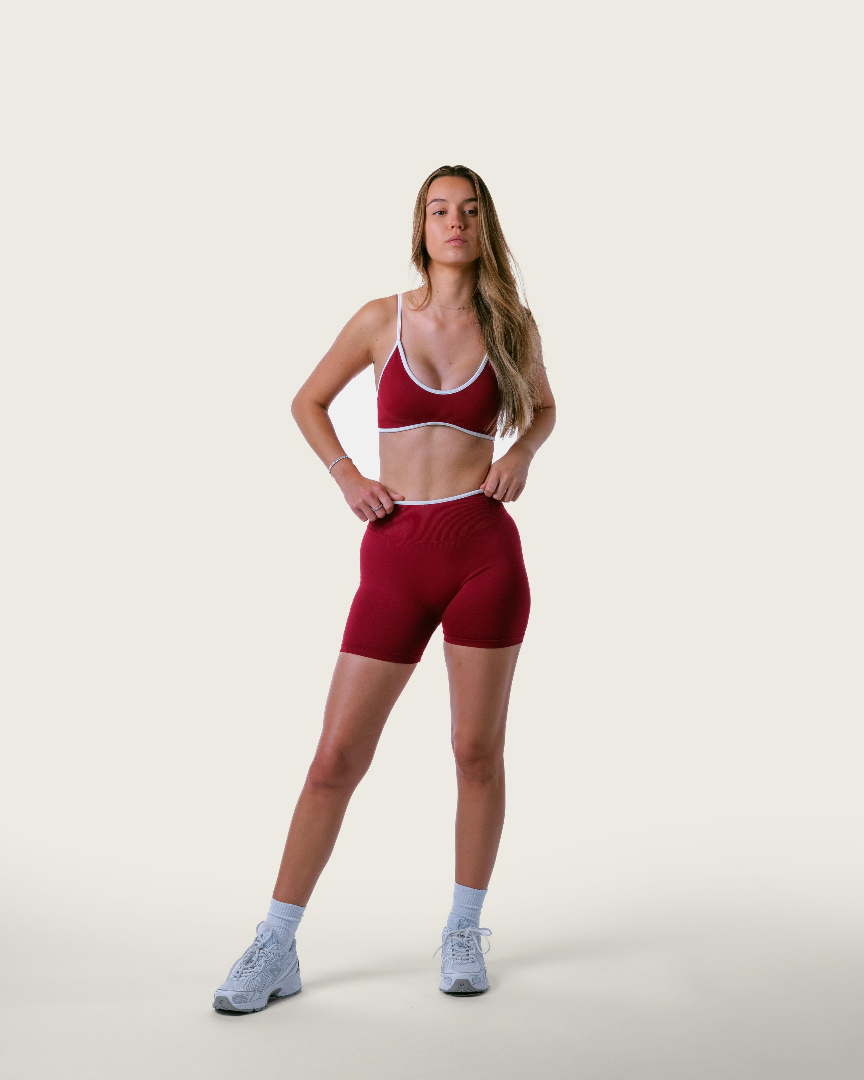 Short femme taille haute pour pilates, yoga et musculation – bordeaux 2/6