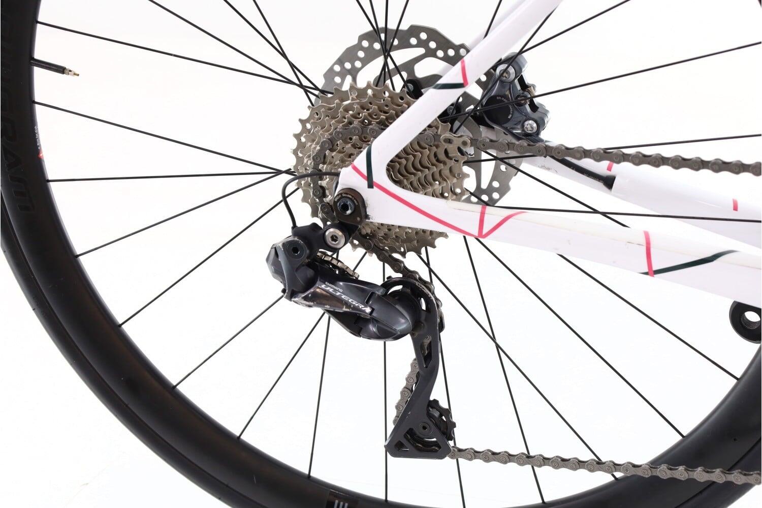 Refurbished Rennrad ·  SuperSix Evo Hi Mod Di2 11V · Sehr guter Zustand 3/8