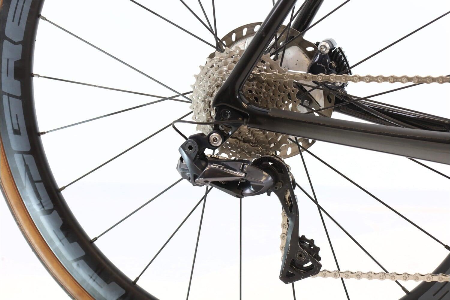 Vélo de route reconditionné ·  Addict SE Disc Di2 11V · Très bon état 3/8