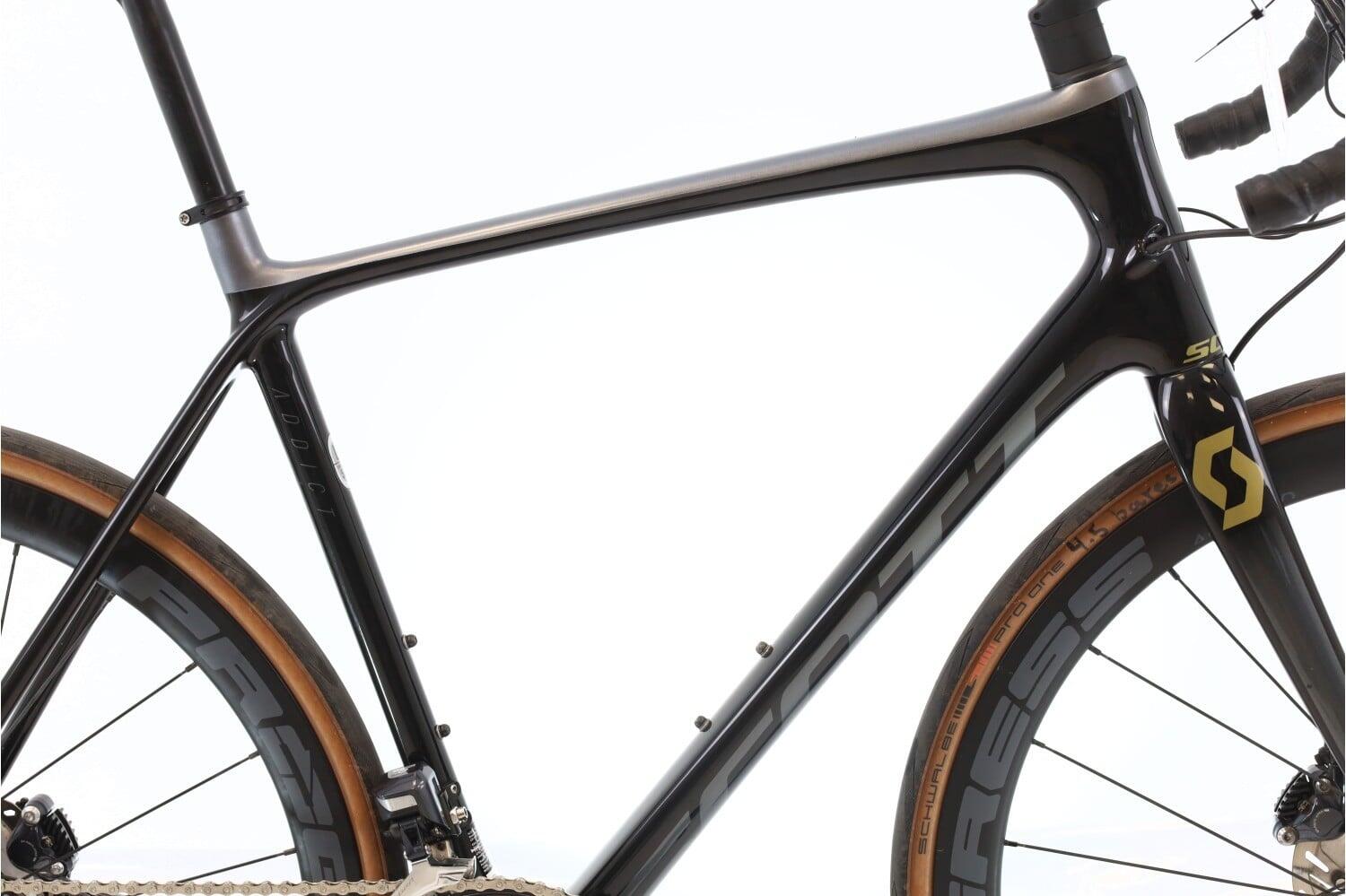 Vélo de route reconditionné ·  Addict SE Disc Di2 11V · Très bon état 2/8