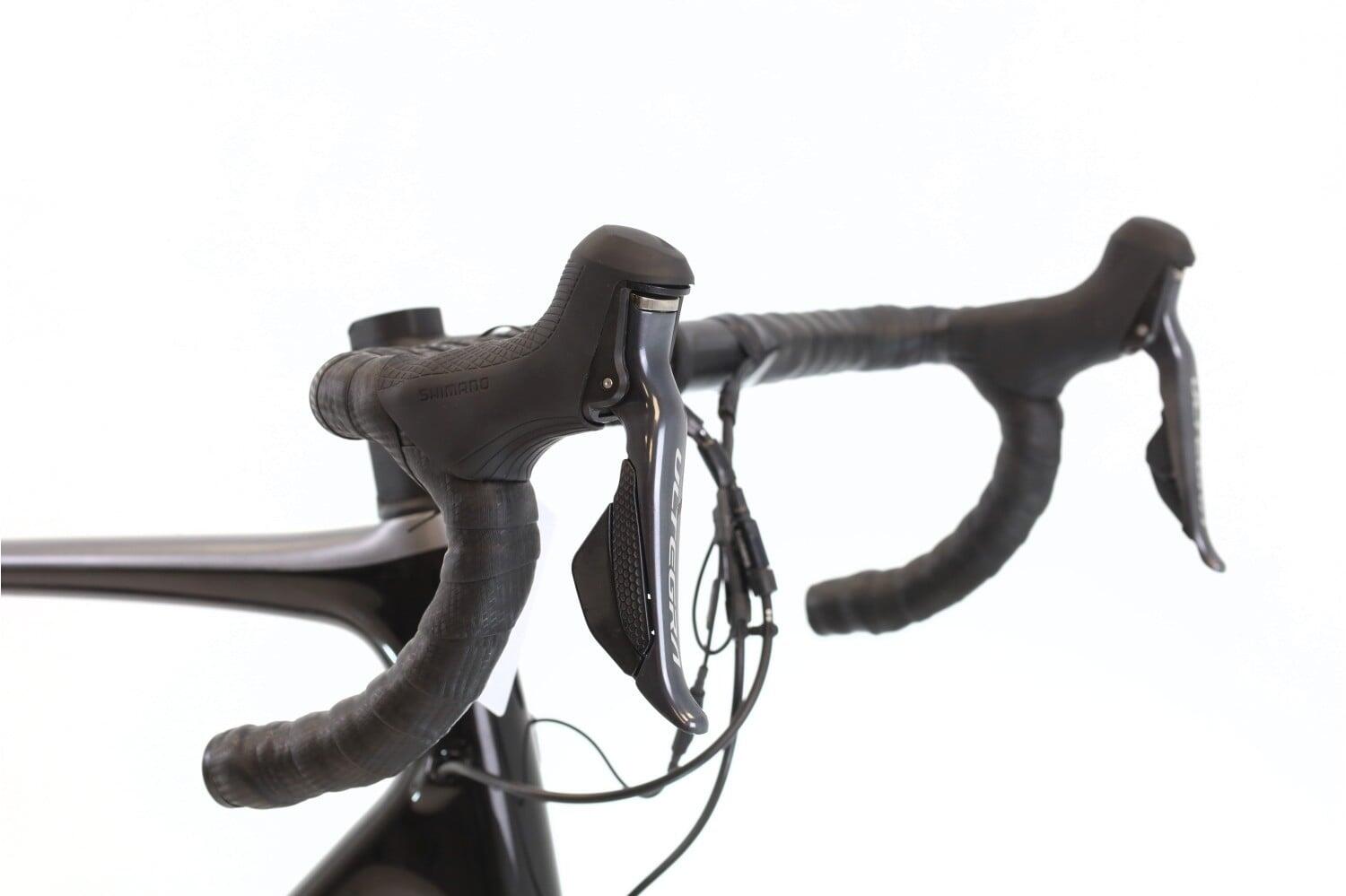 Vélo de route reconditionné ·  Addict SE Disc Di2 11V · Très bon état 6/8