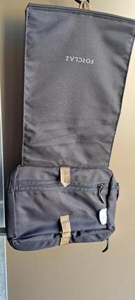 Entre Particuliers - NOUVEAU - trousse de toilette de voyage