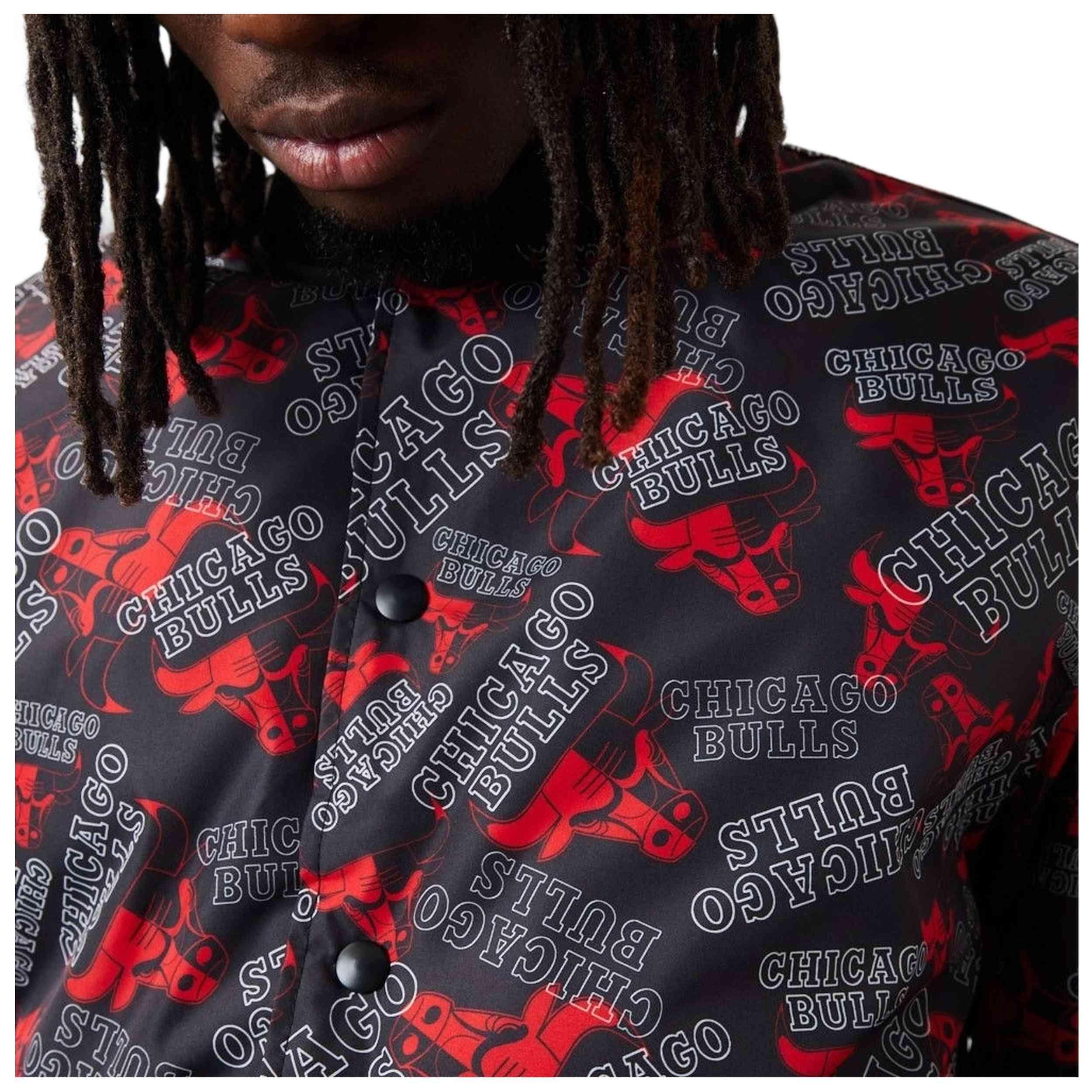 Maglia a maniche corte New era modello NBA Chicago Bulls Team All Ove per uomini 3/5
