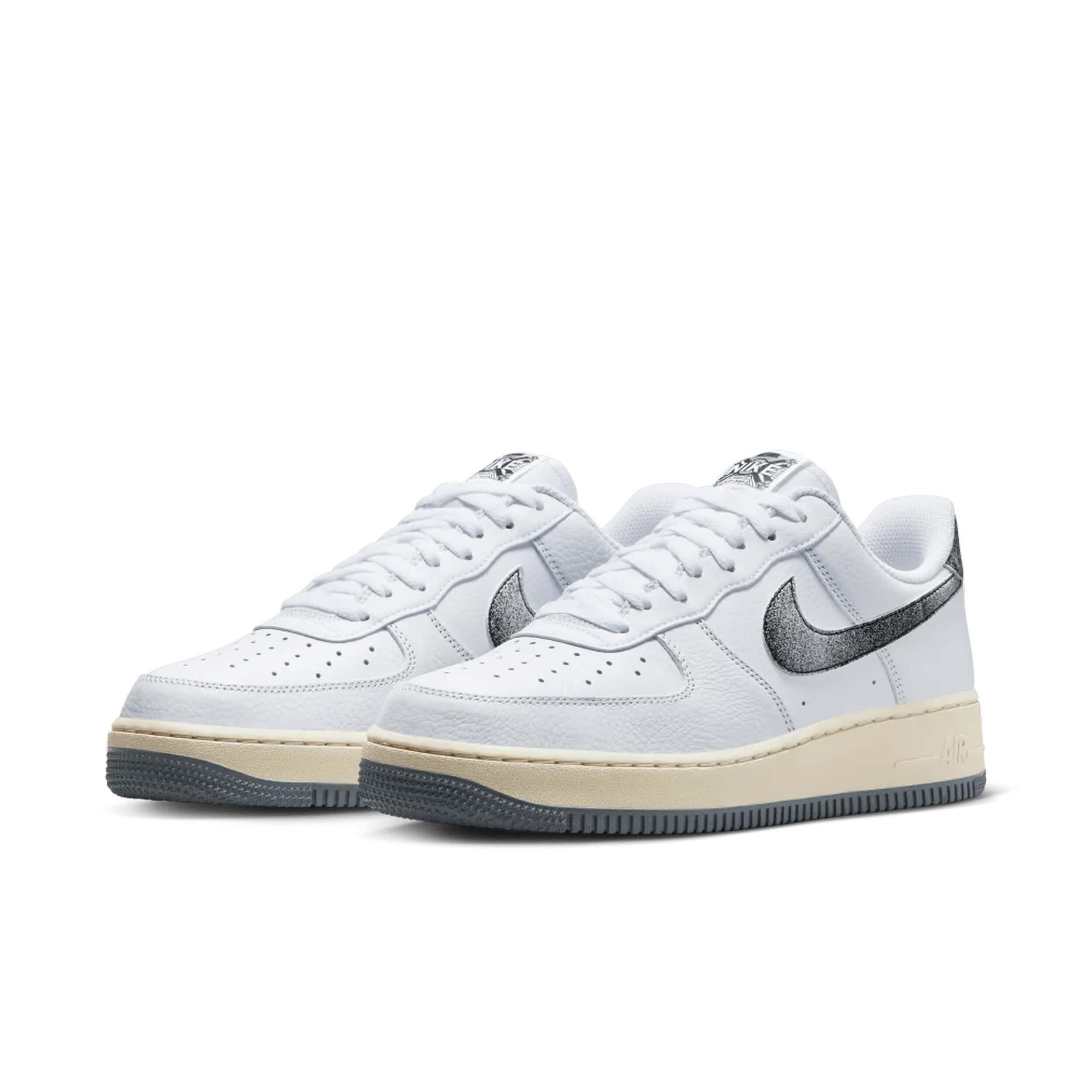Nike Air Force 1 Low Classics 50 Years Of Hip-Hop 3/5