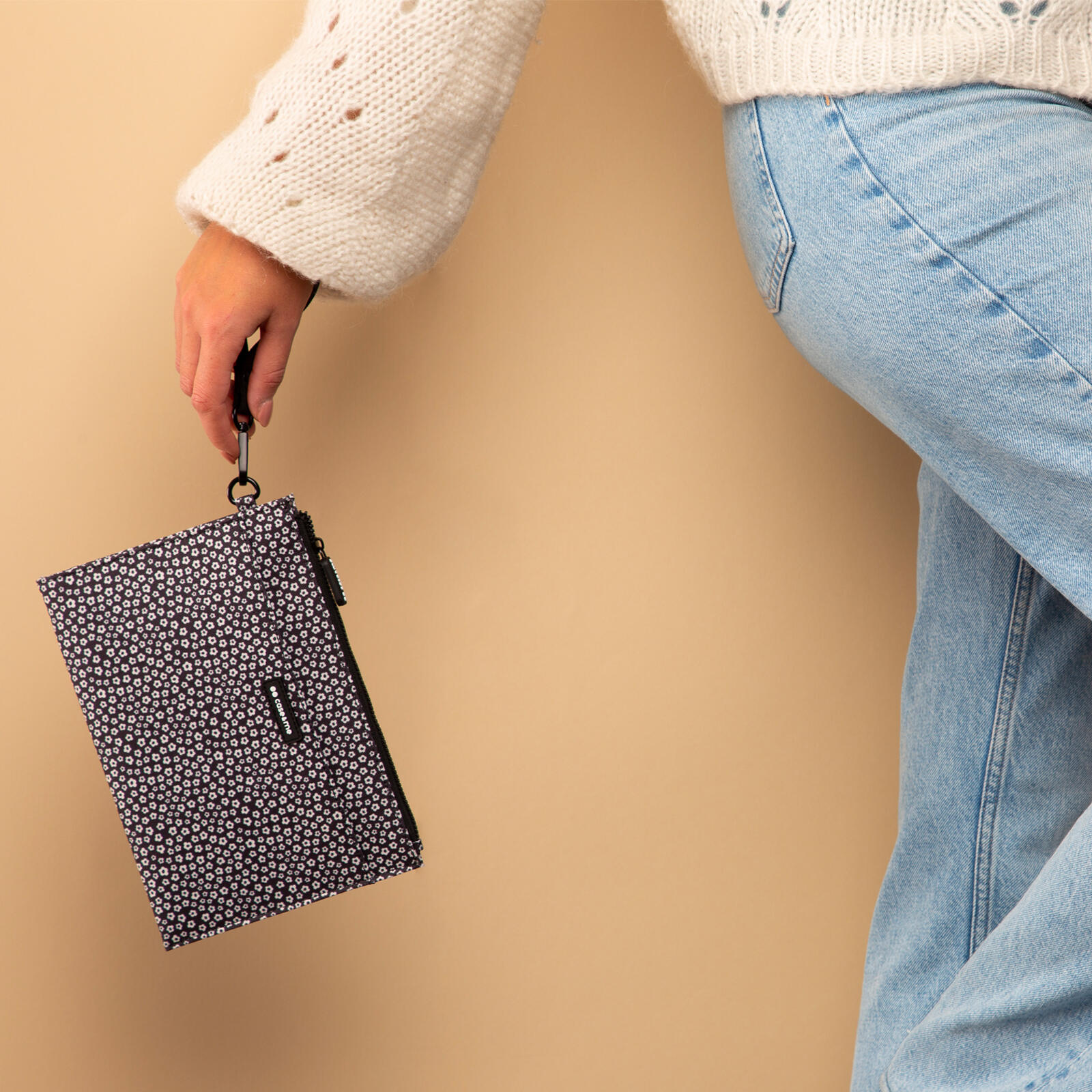 Sac zippé avec sangle 4/6
