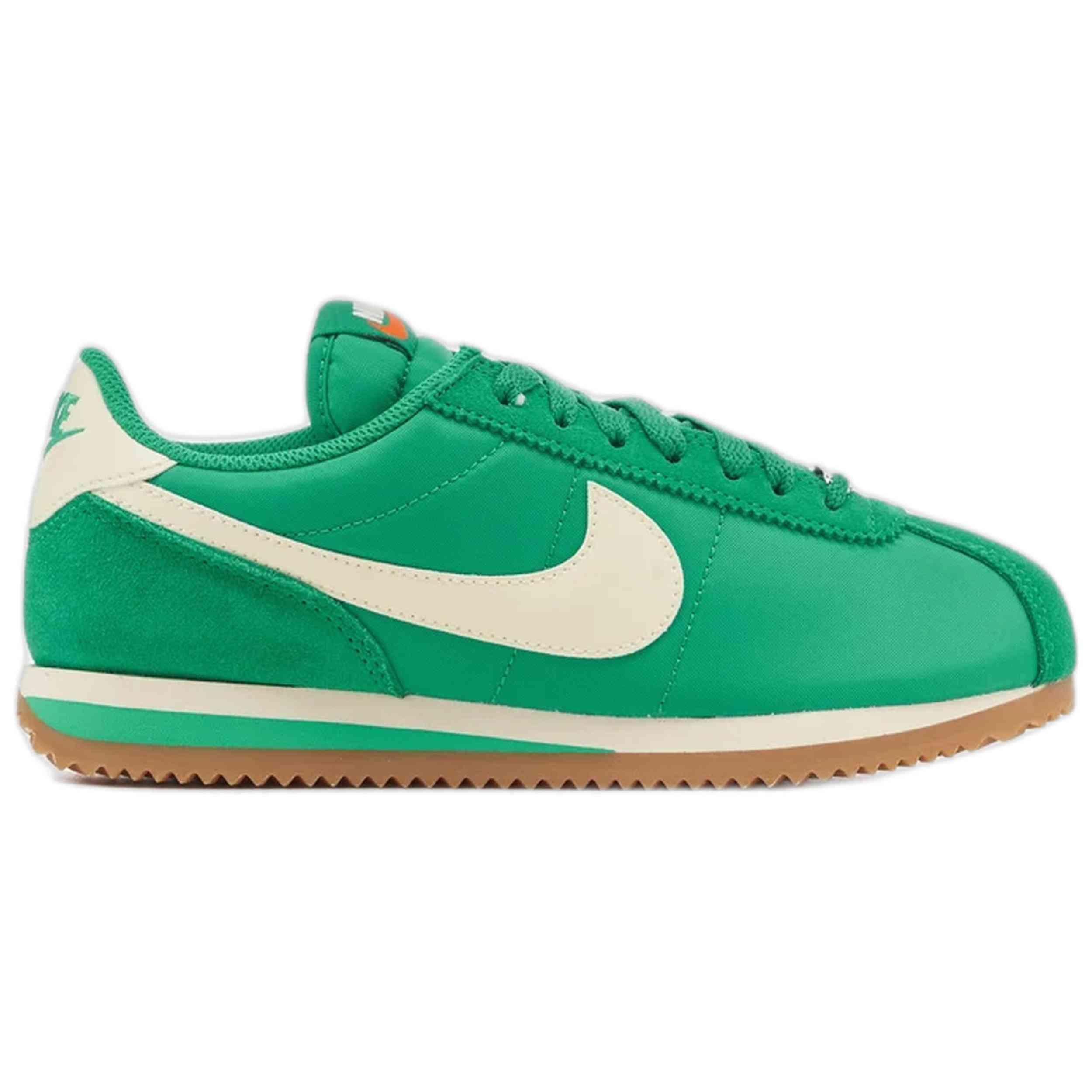 NIKE picture