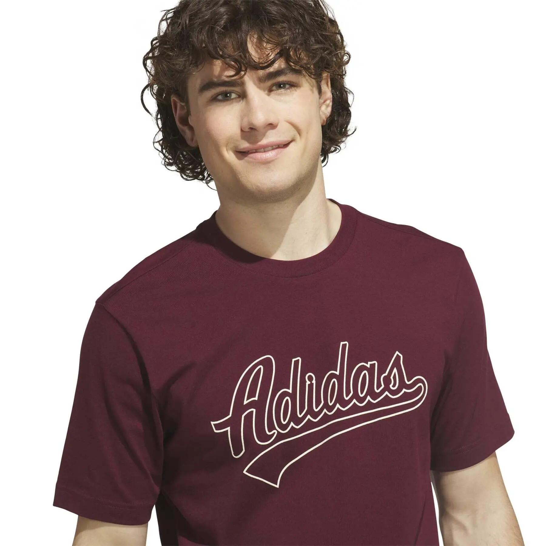 T-shirt Varsity Tailsweep com gráfico 6/7