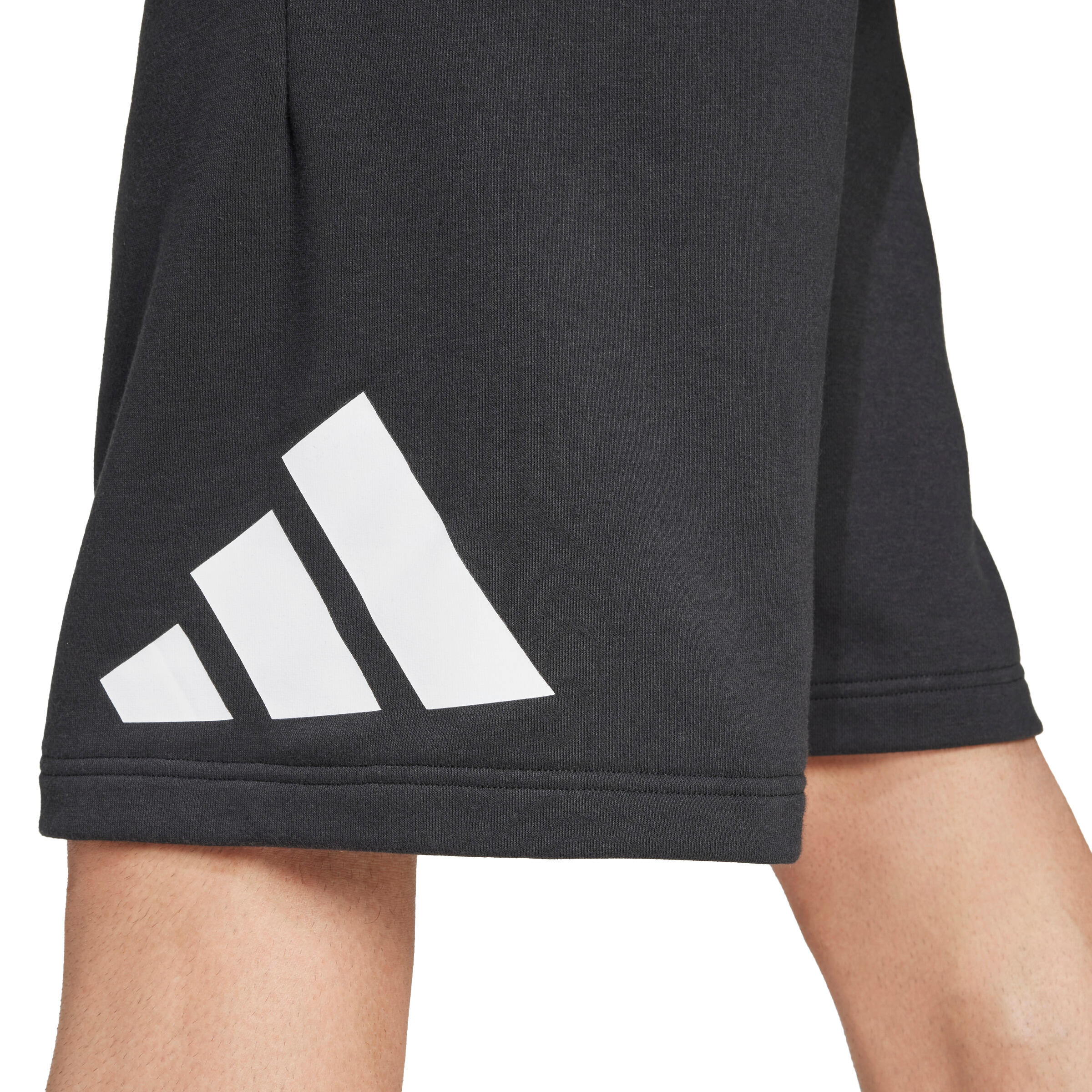 adidas Herren Short MH Essential BOS Short FT 6/6