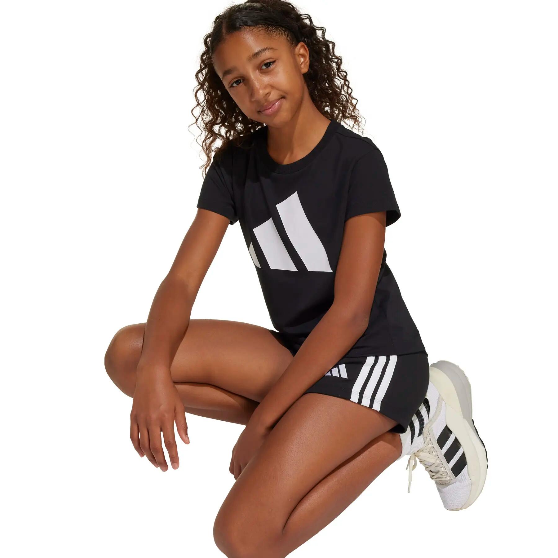 T-shirt fille adidas Essentials 4/6