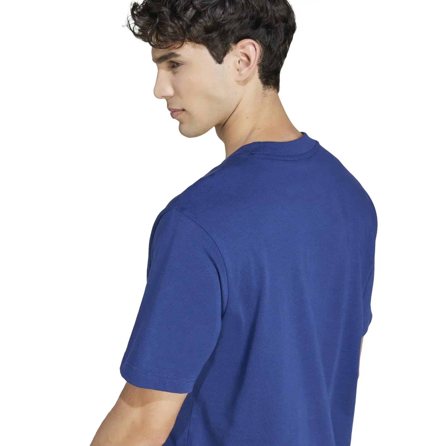 Essentials Small Logo Single Jersey T-Shirt 6/8
