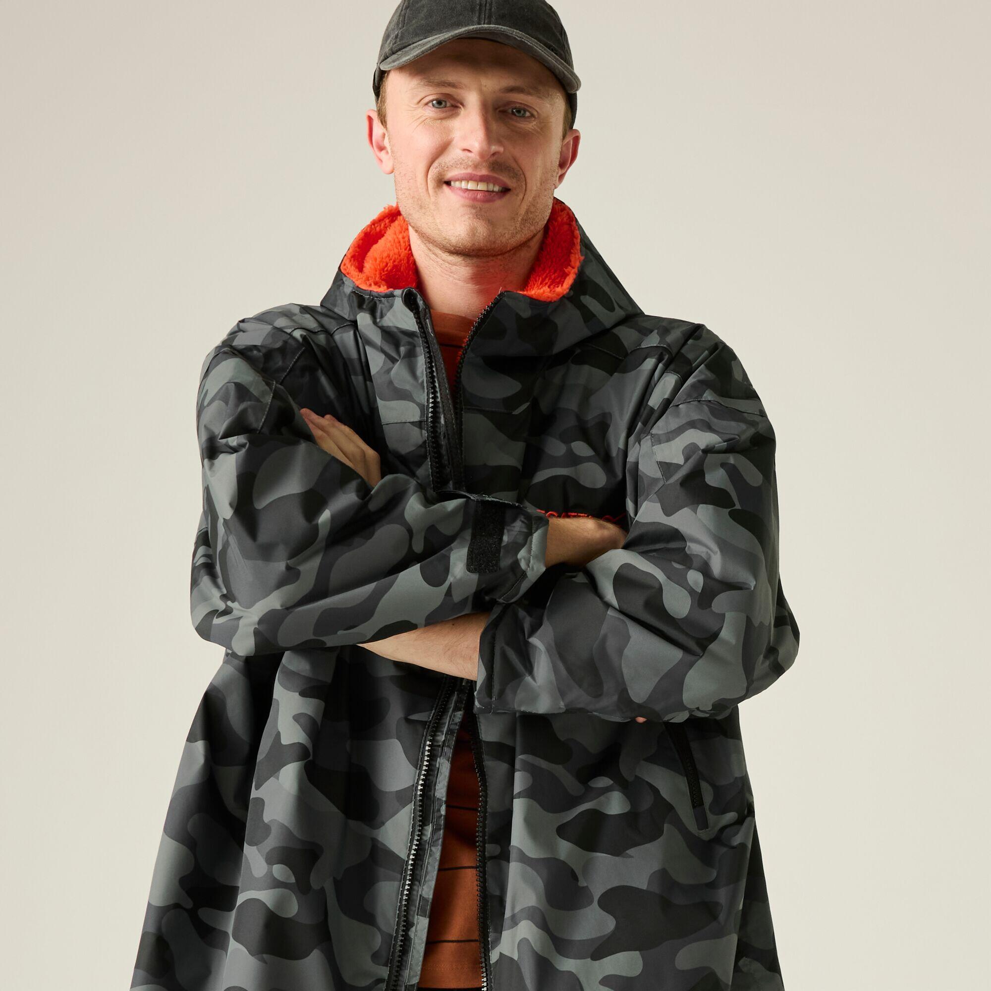 Poncho impermeável para mudar fraldas Regatta 4/7