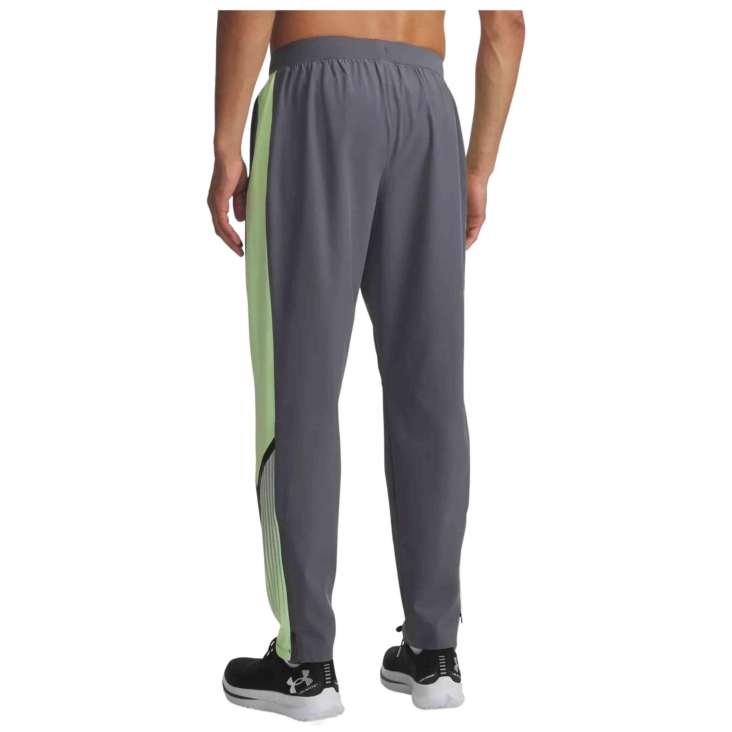 Pantalon de survêtement Under armour modèle Pantalón largo Under Armo pour homme 4/5
