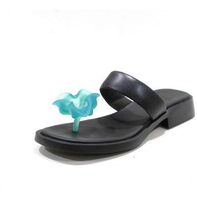Infradito Camper modello K201892-001 per donne