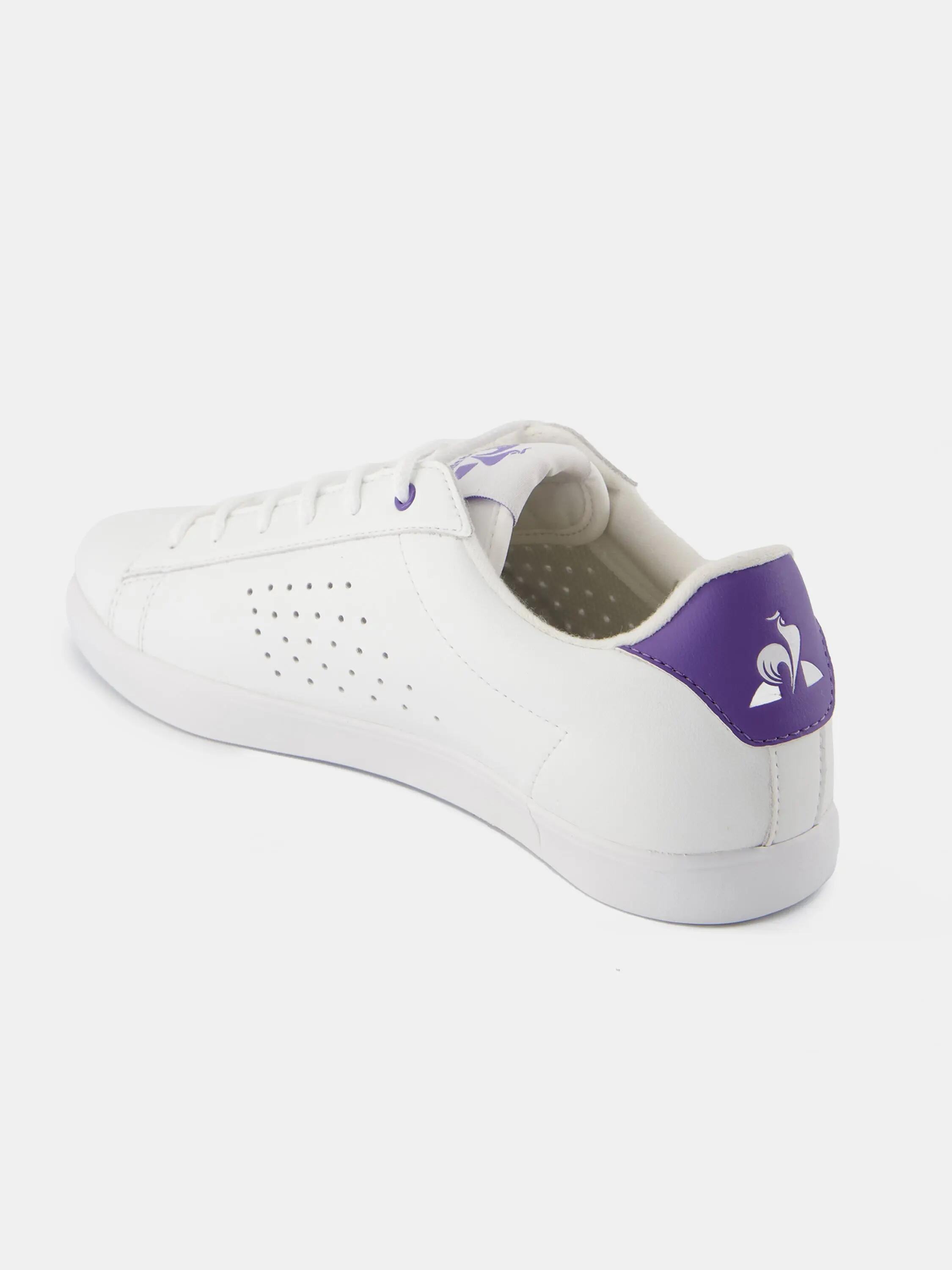 Sneakers de ville avec détails perforés Lucie 3/4