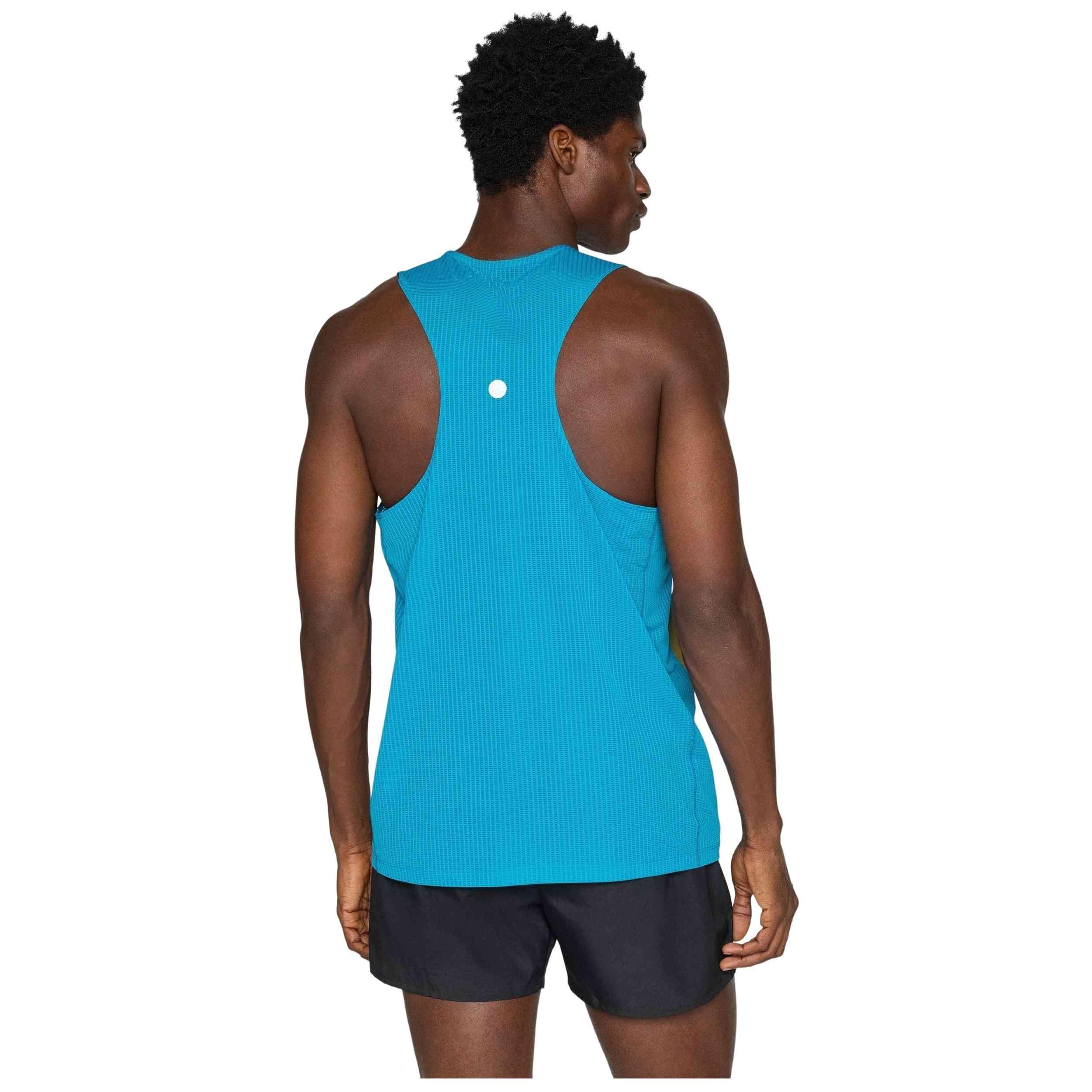 Trägershirt Asics Modell 2011D522 für männer 3/5