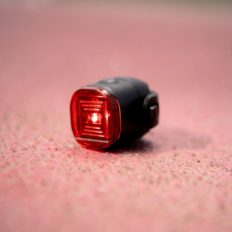 Lumină spate pentru bicicletă cu LED, reîncărcabilă prin USB
