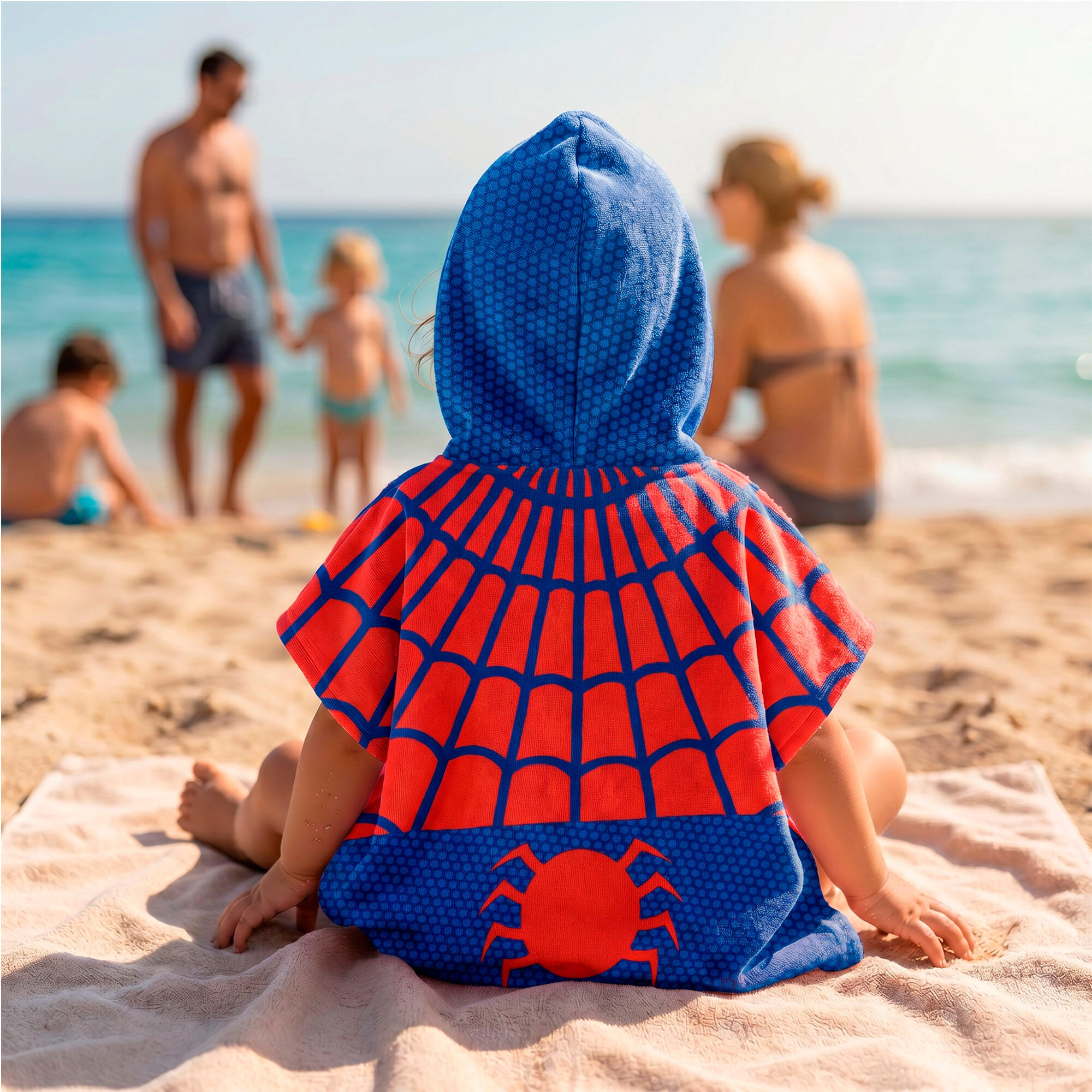Set de playa infantil Spidey con poncho cubo y juguetes a partir de 18 meses 6/7