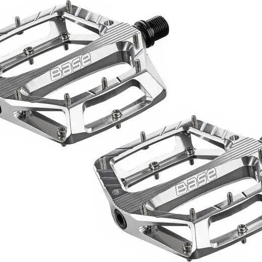 Pair of Reverse Base Silver Pedals