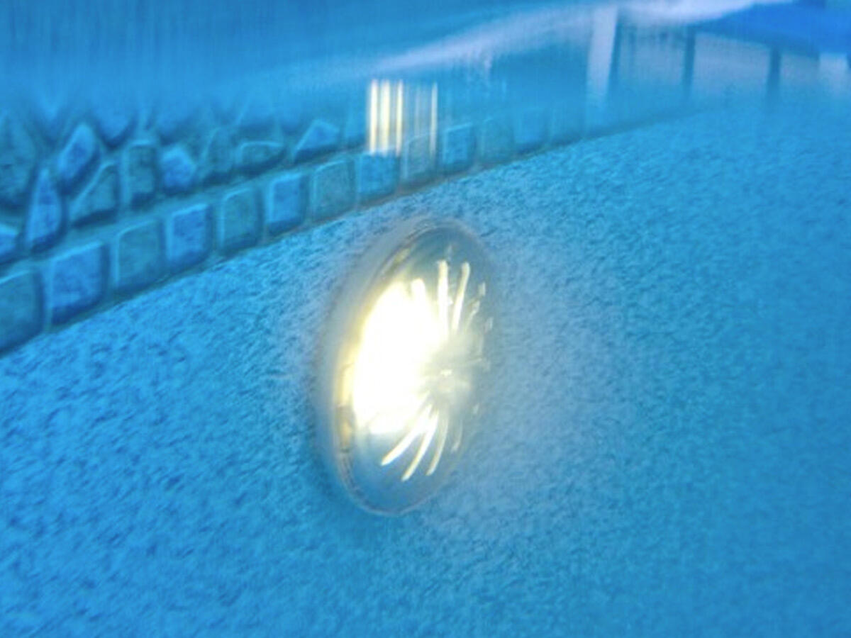 2 LEDs brancos economizadores de energia com íman para piscinas amovíveis 4/4