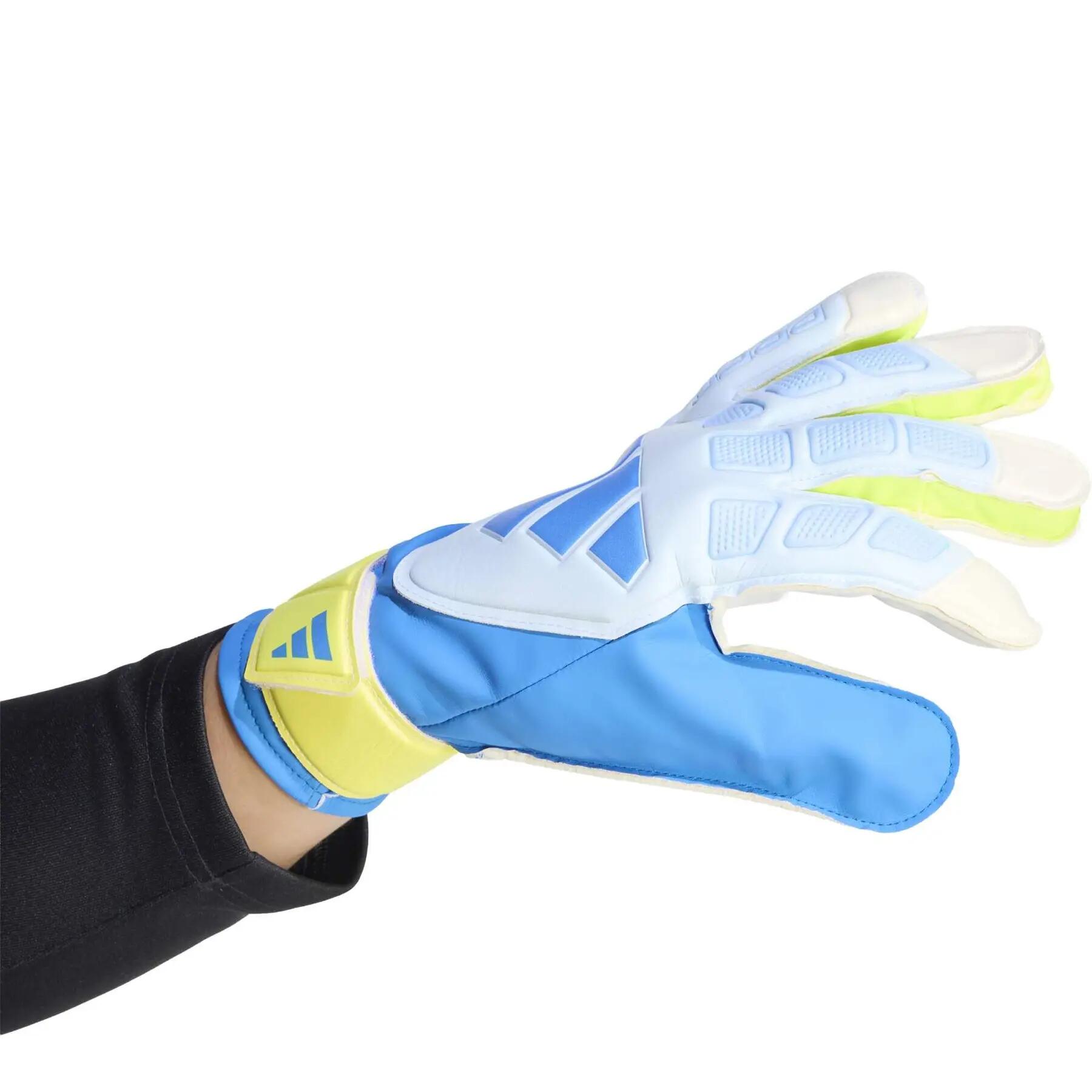 adidas Predator Training Torwarthandschuhe 5/7