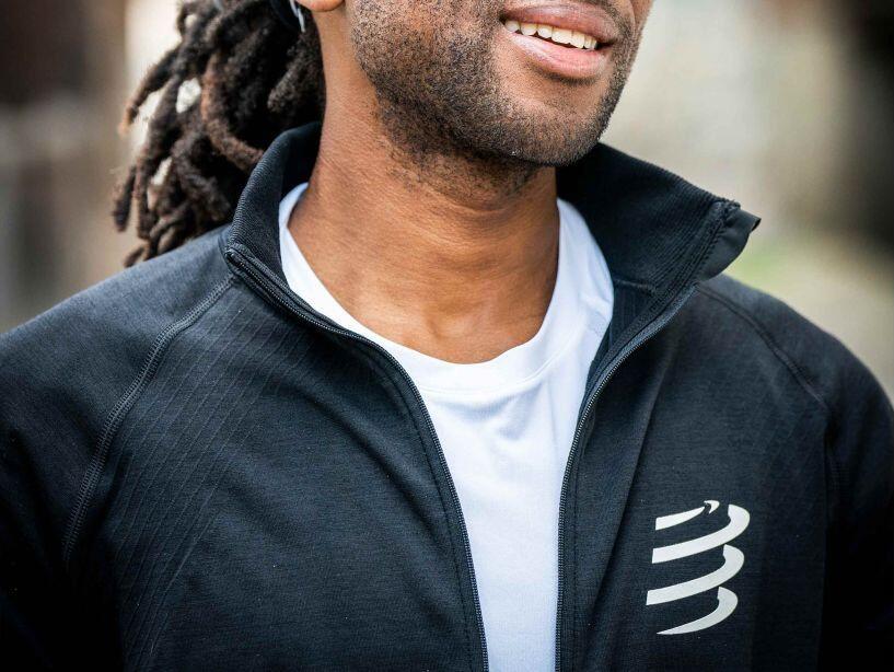 Compressport Seamless Zip Sweatshirt Hoodie Black 3/5