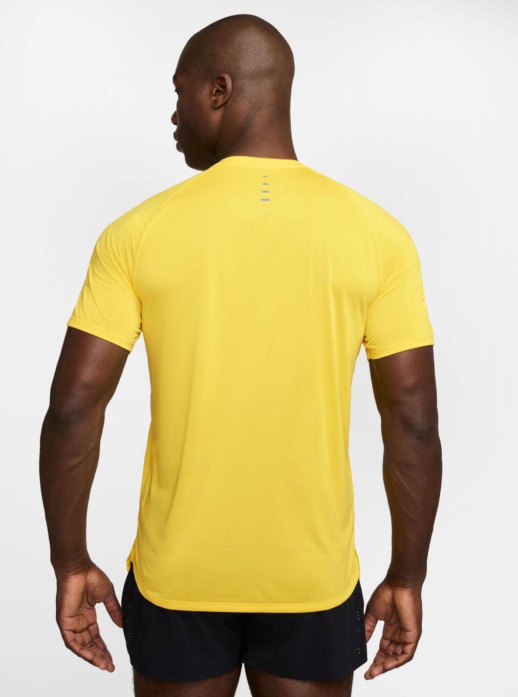 Heren Nike Dri-Fit ADV Stride Yellow Jersey met korte mouwen 2/4