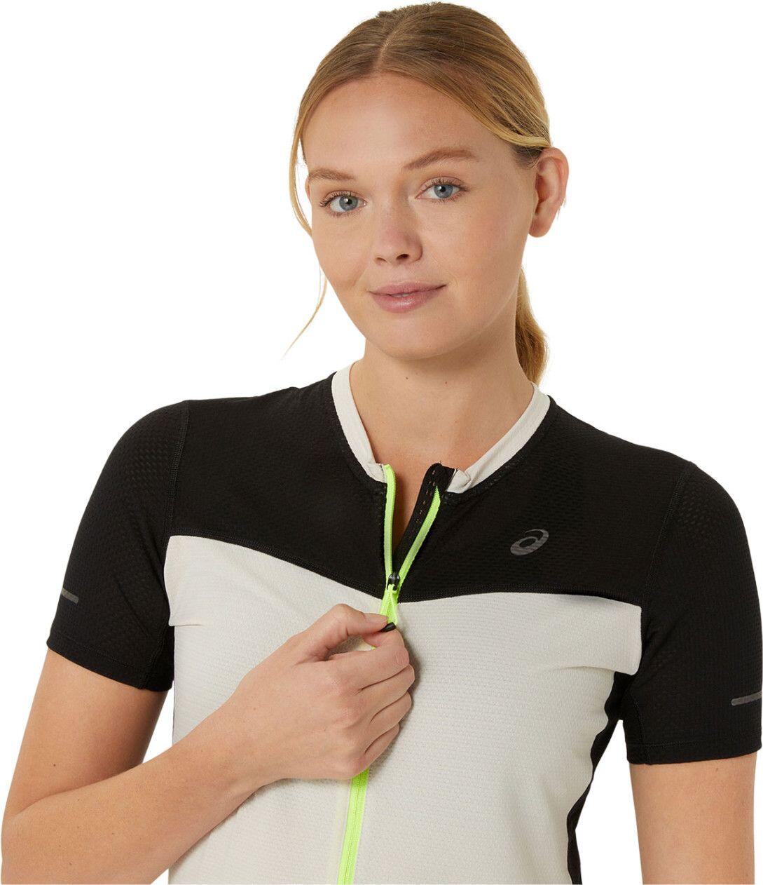 Asics Fujitrail Grijs/Zwart Jersey met korte mouwen 4/7