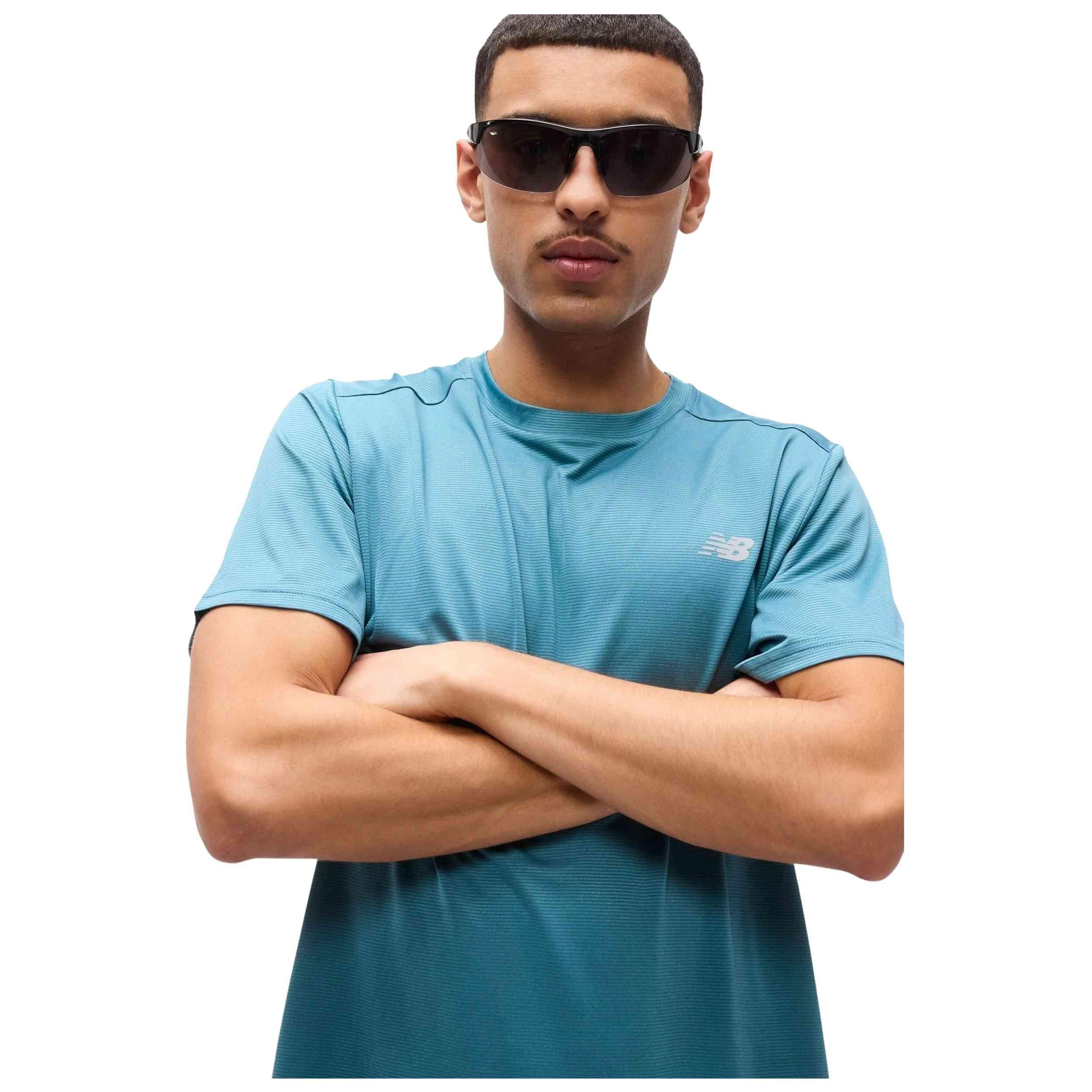 T-shirt New balance modèle Sport Essentials pour homme 5/5