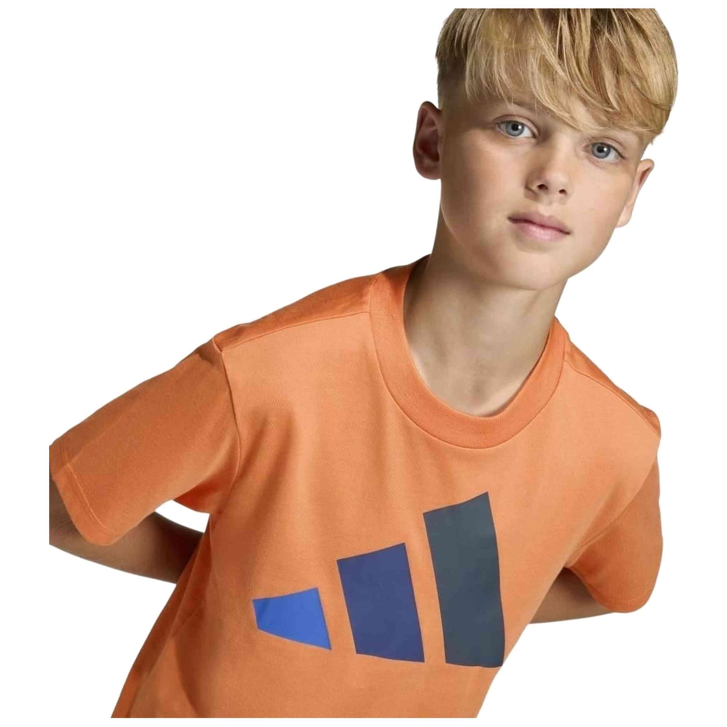 Camiseta de manga corta Adidas modelo J BL TEE 160 para niños 4/5