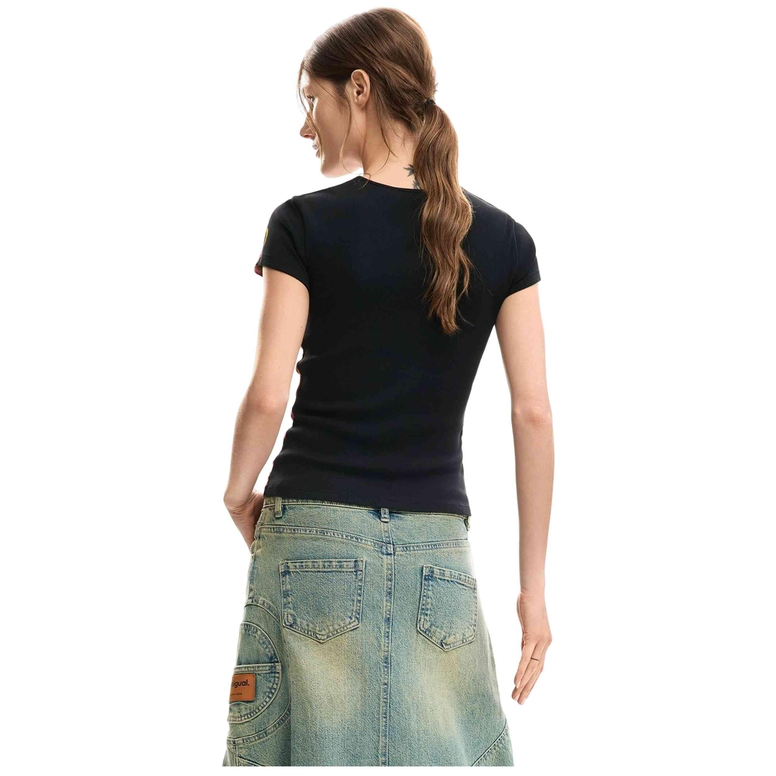 T-shirt Desigual modèle DESIG0303404 pour femmes 2/3