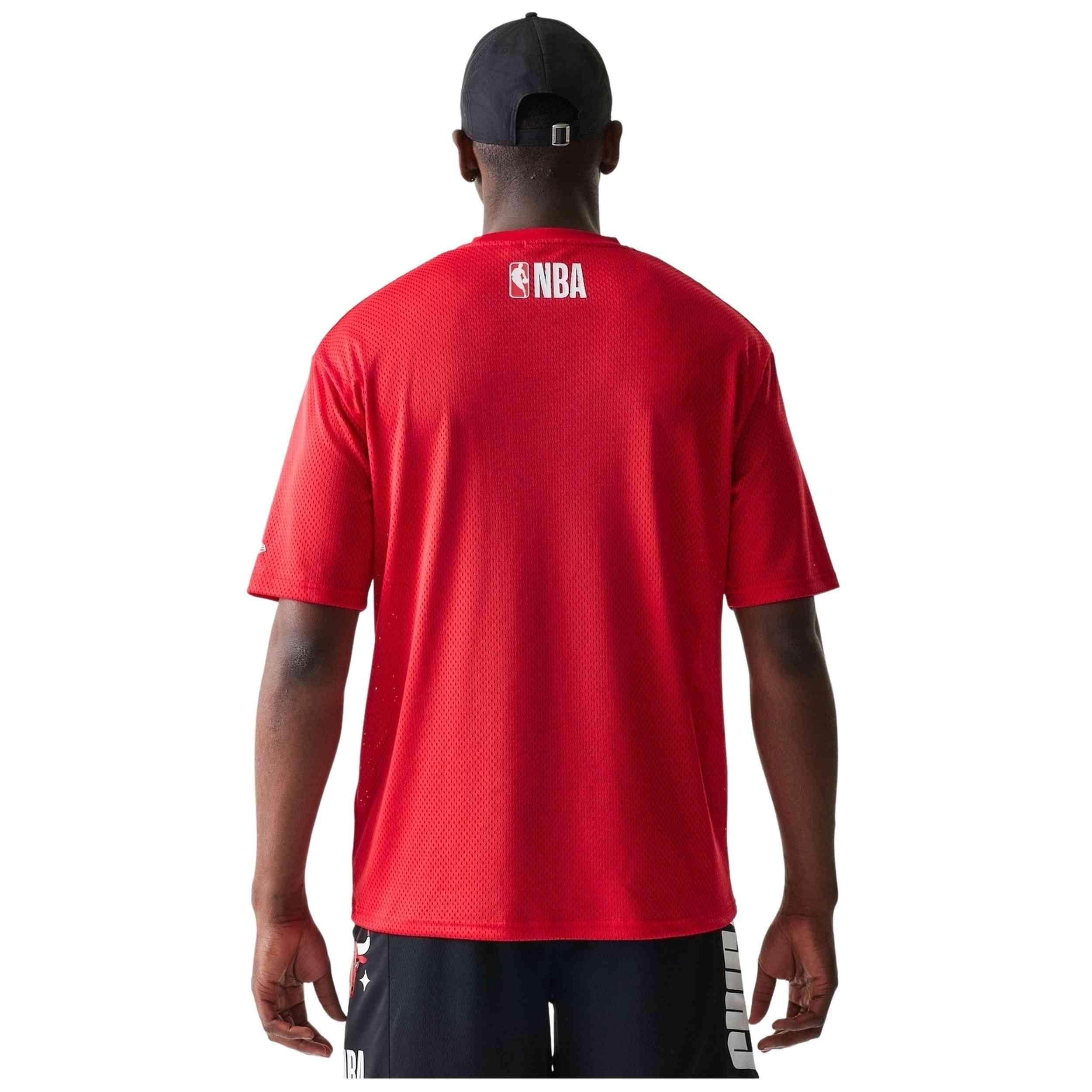 Maglia a maniche corte New era modello NBA GRPHC MESH TEE CHIBUL FDR per uomini 3/5