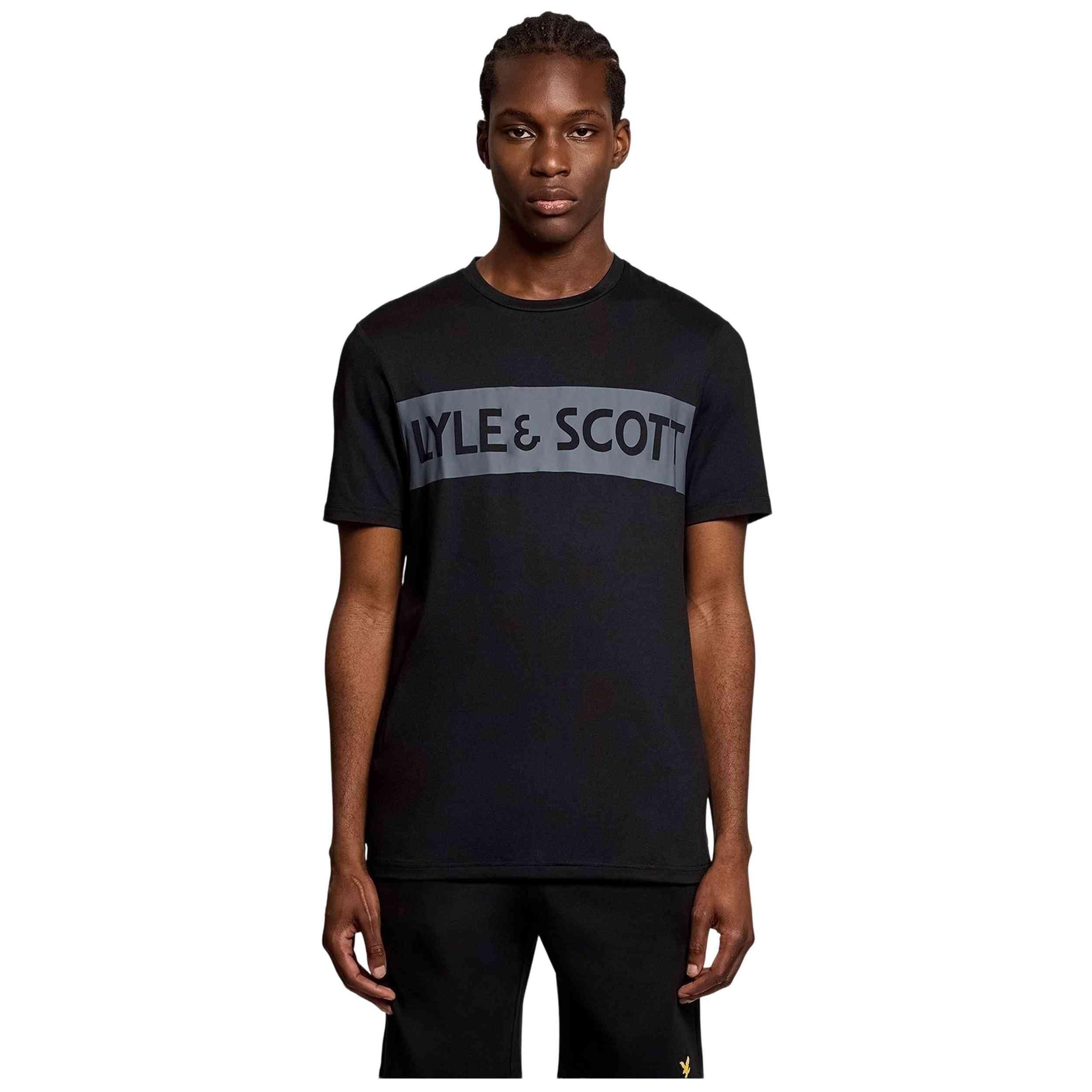 LYLE AND SCOTT picture
