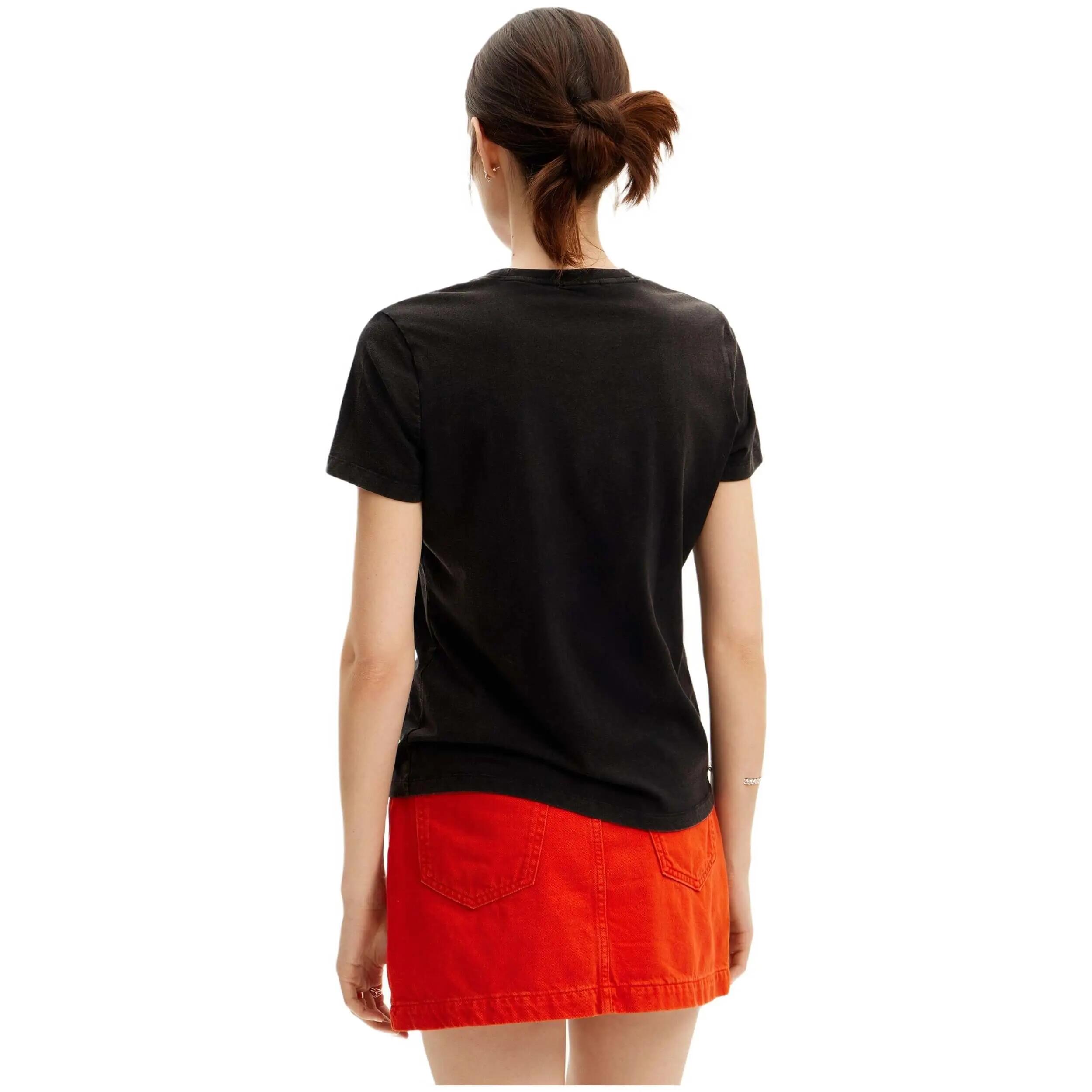 T-shirt met korte mouwen Desigual model 24SWTKAK2000-BLK voor vrouwen 3/5