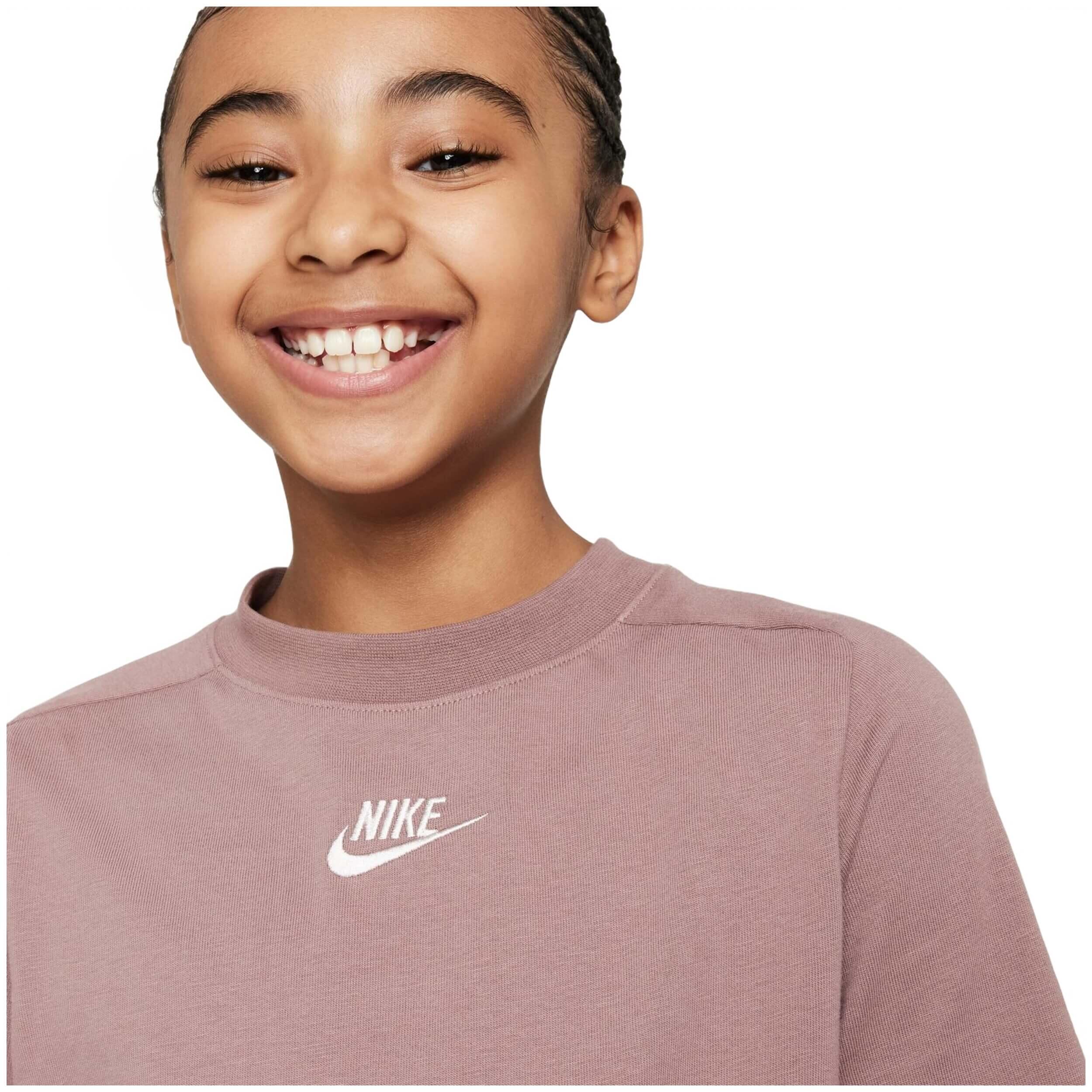 Camiseta de manga corta Nike modelo FN8589-208 para niños unisex 5/5