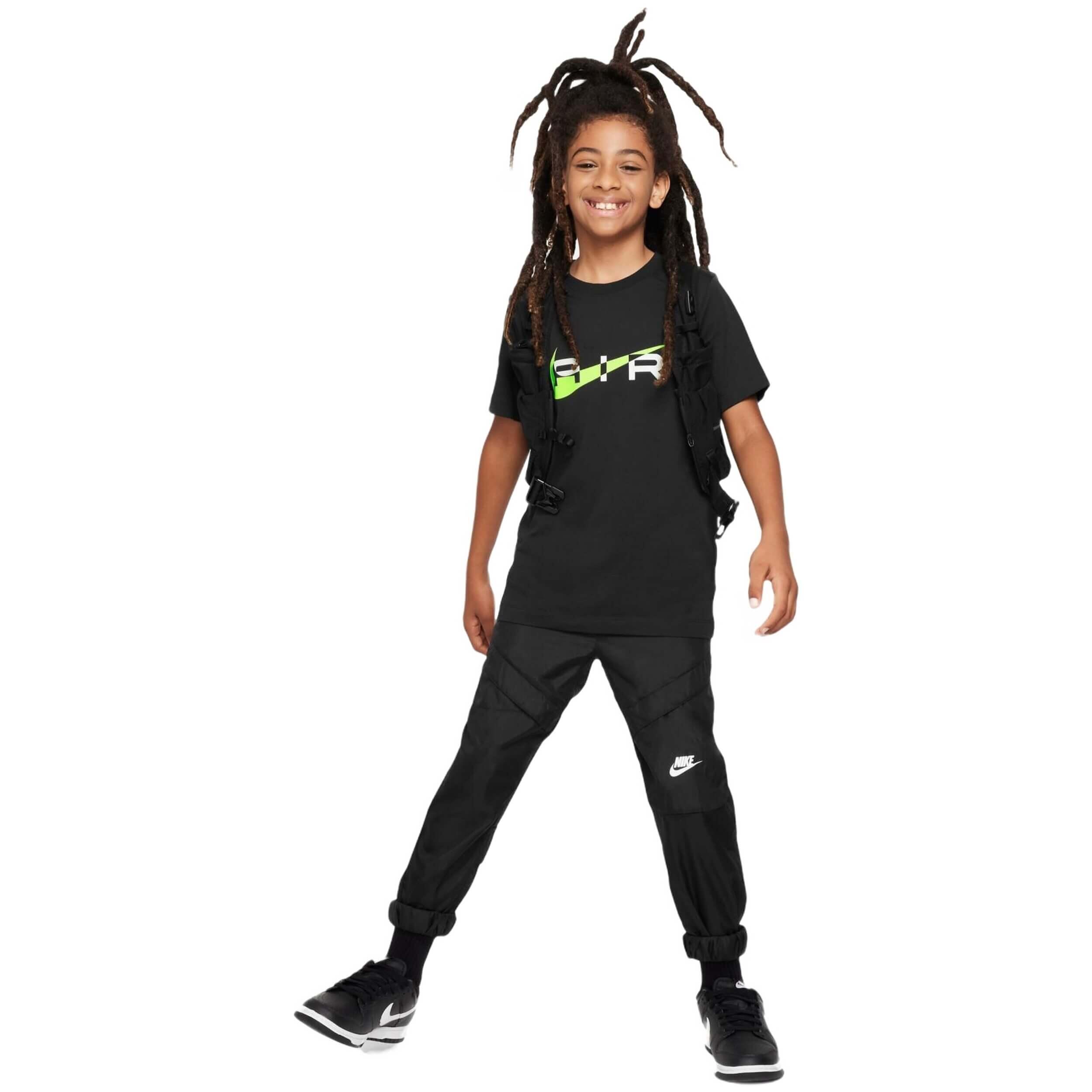 Camiseta de manga corta Nike modelo FV2343-011 para niños unisex 2/5
