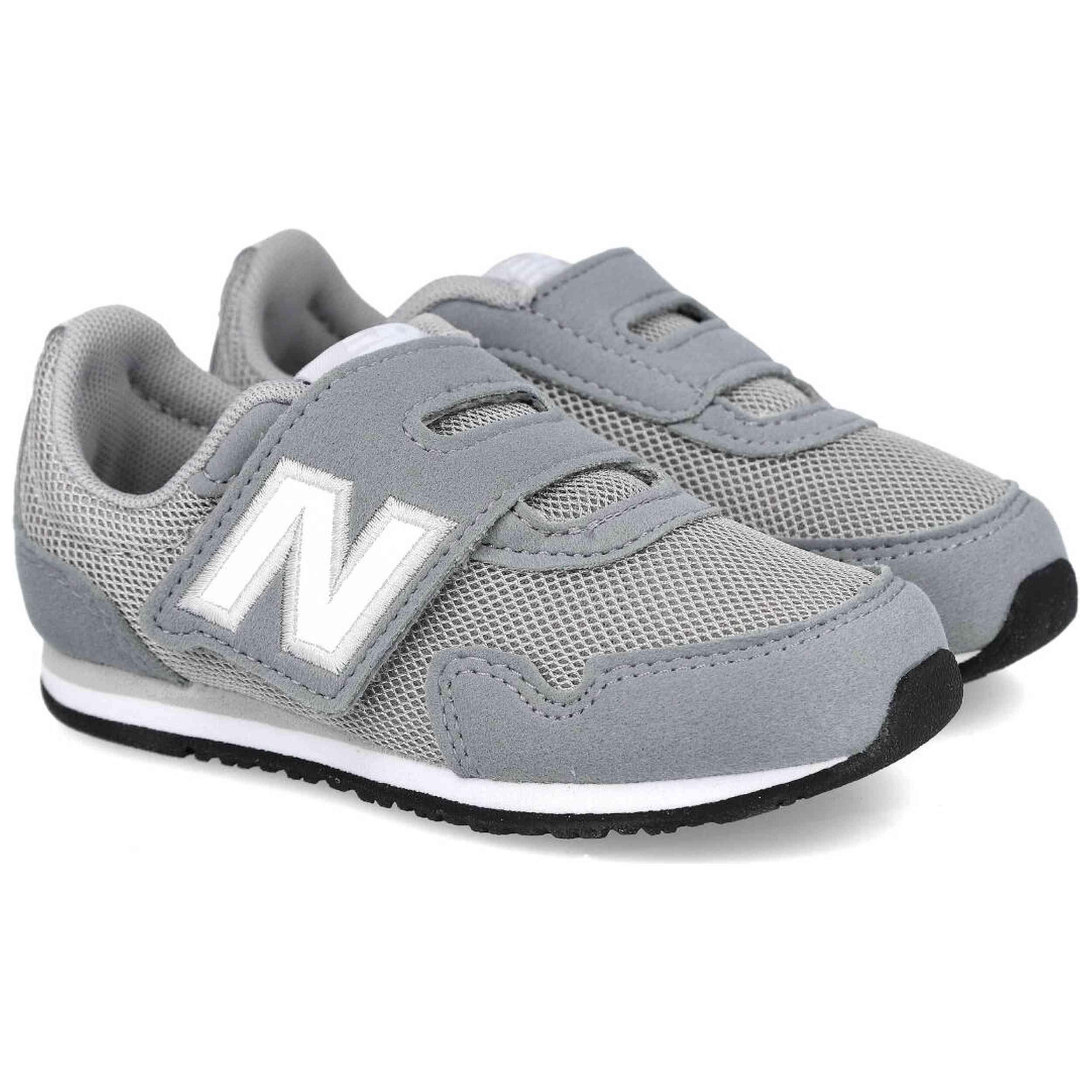 Schoen New balance model IV323GR voor jongens 3/3