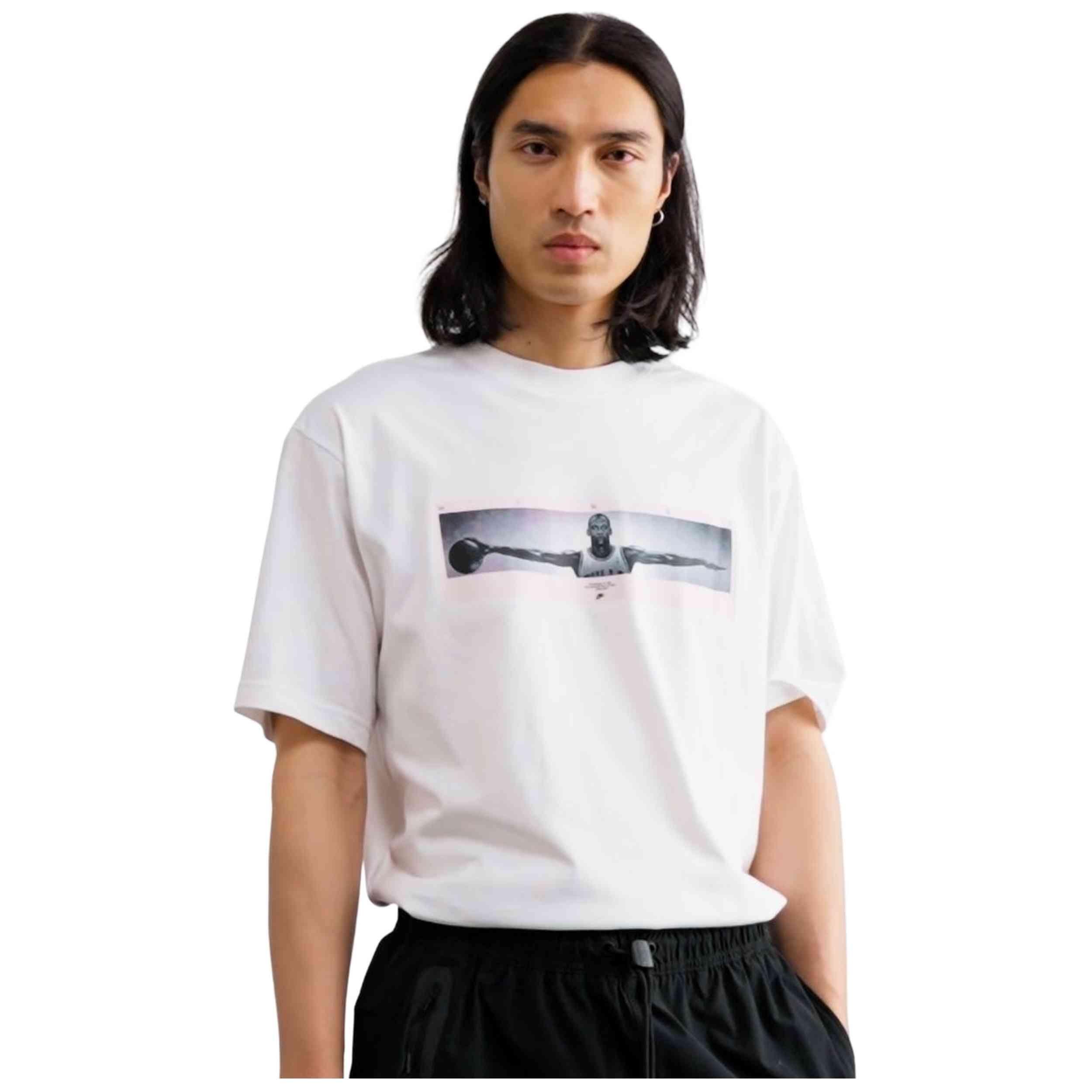 Camiseta de manga corta Nike modelo IF5617-100 para hombre 2/5
