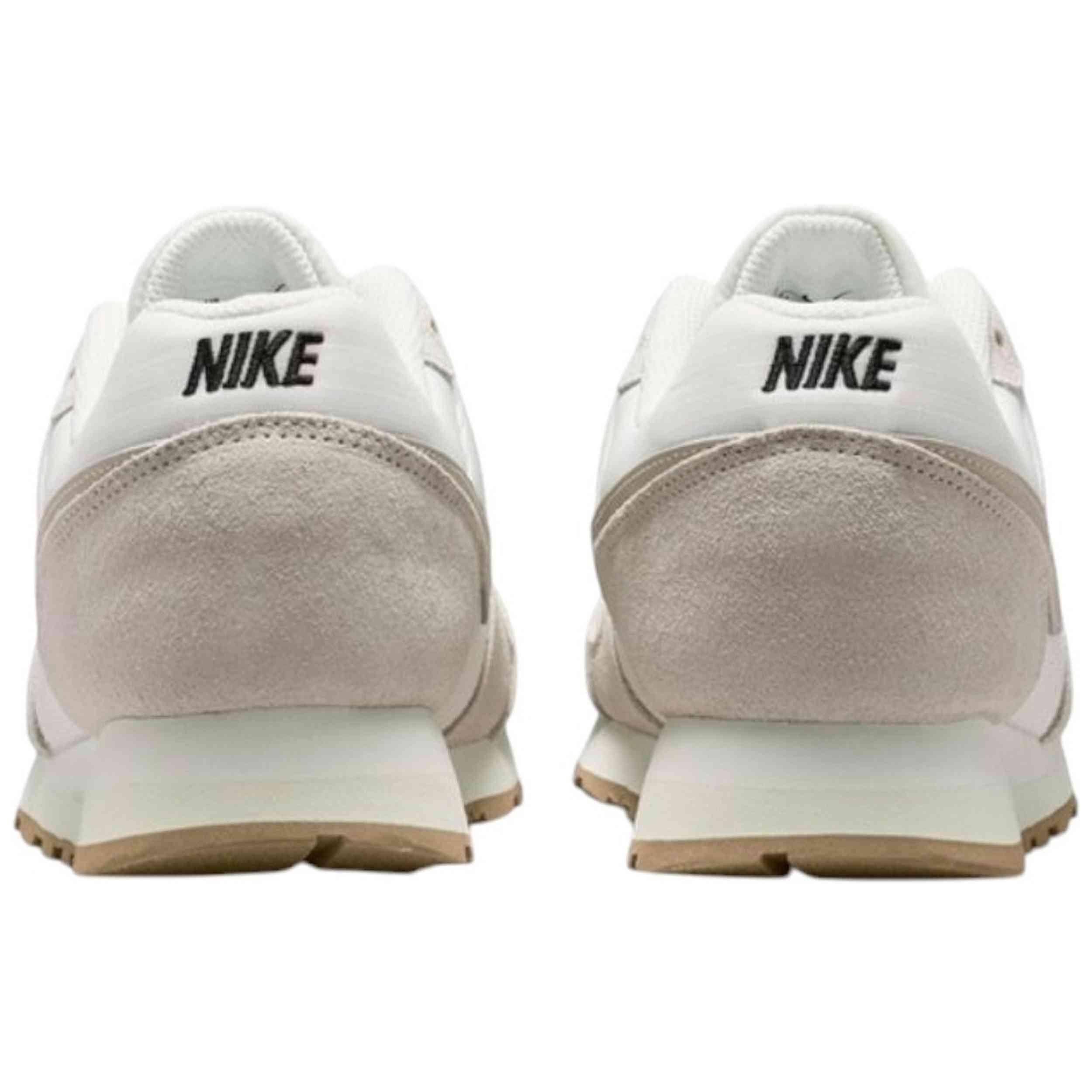 Scarpe Nike modello IR1378-100 per uomini 4/5