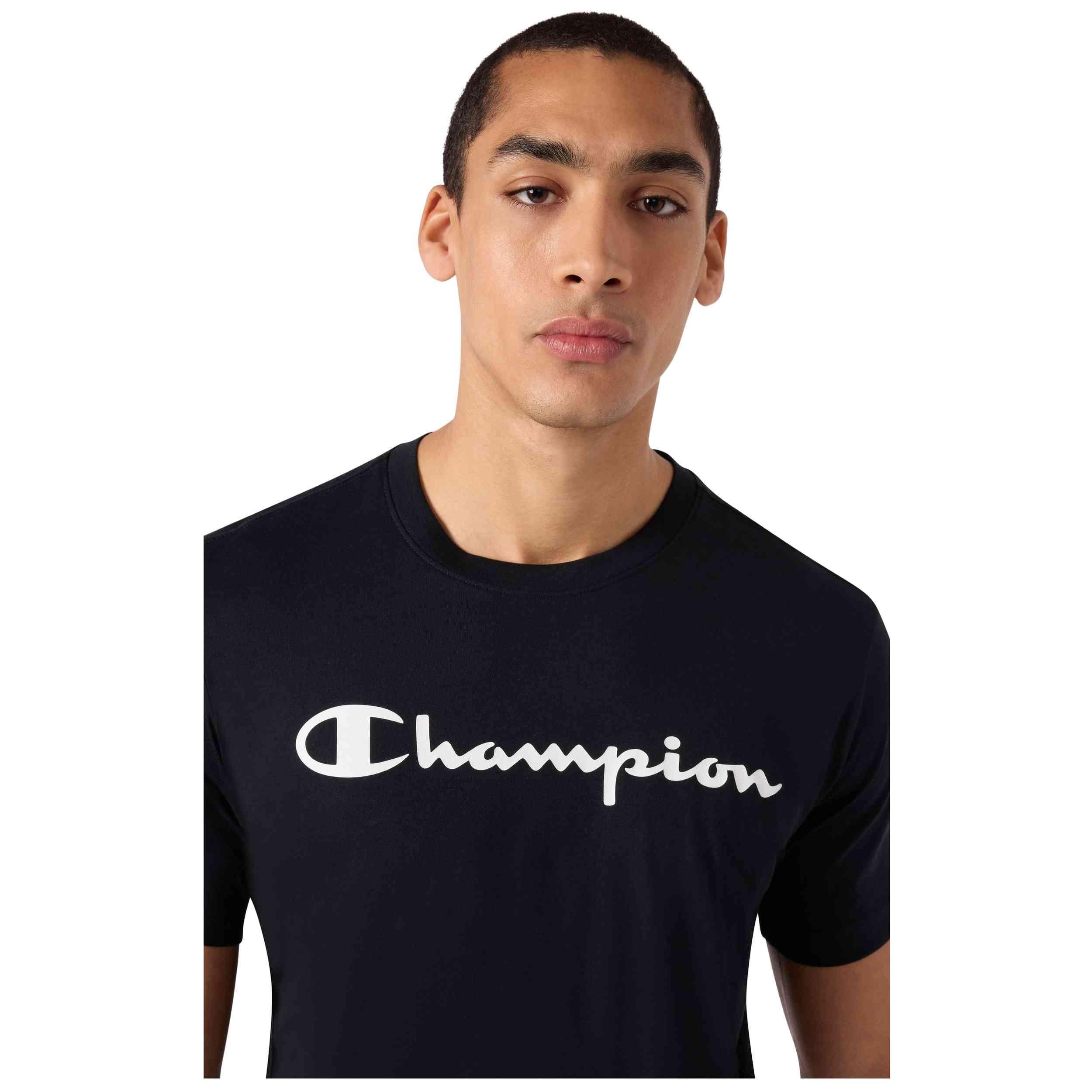 Maglia a maniche corte Champion modello SS Tee per uomini 3/5