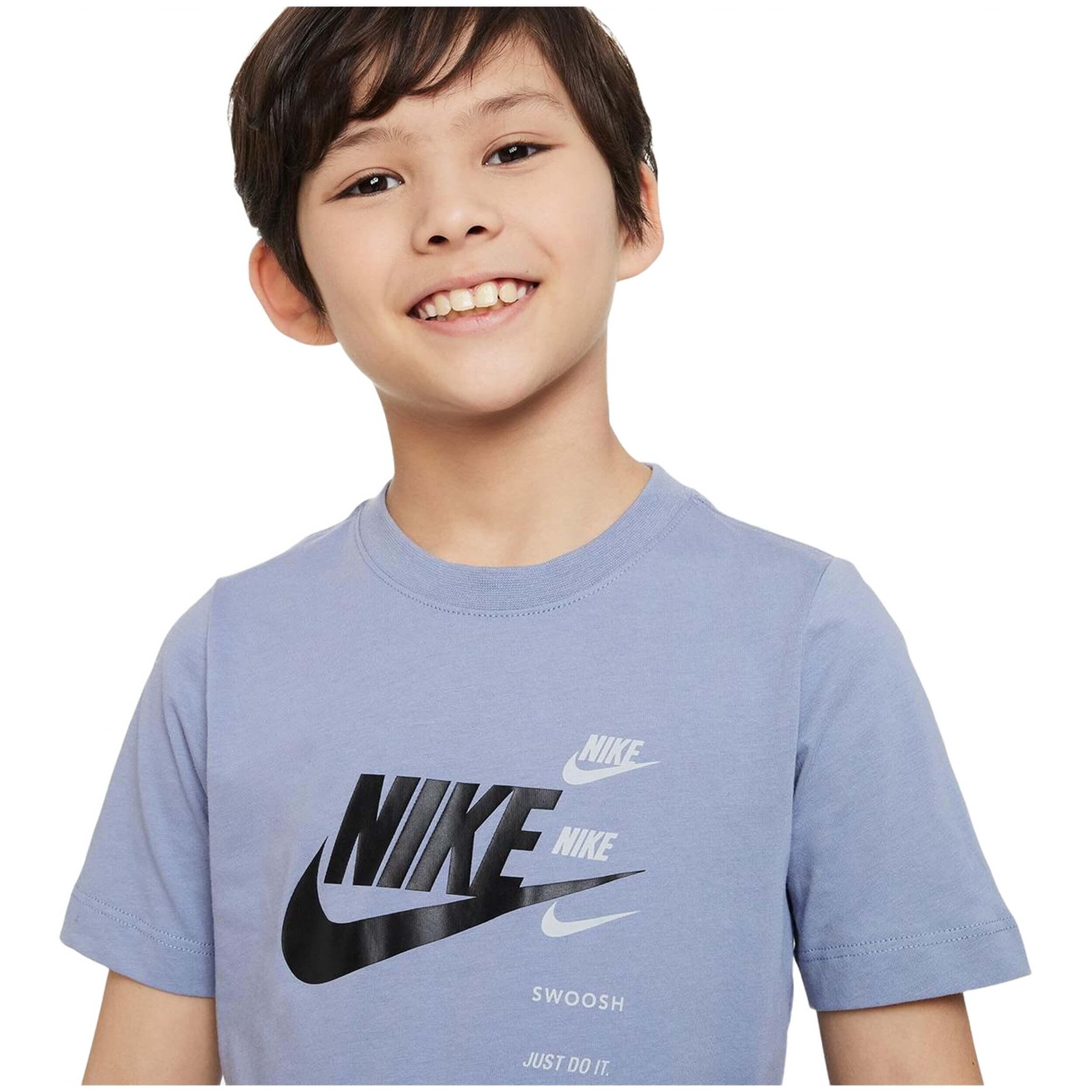 Camiseta de manga corta Nike modelo FN7713-493 para niños unisex 3/3