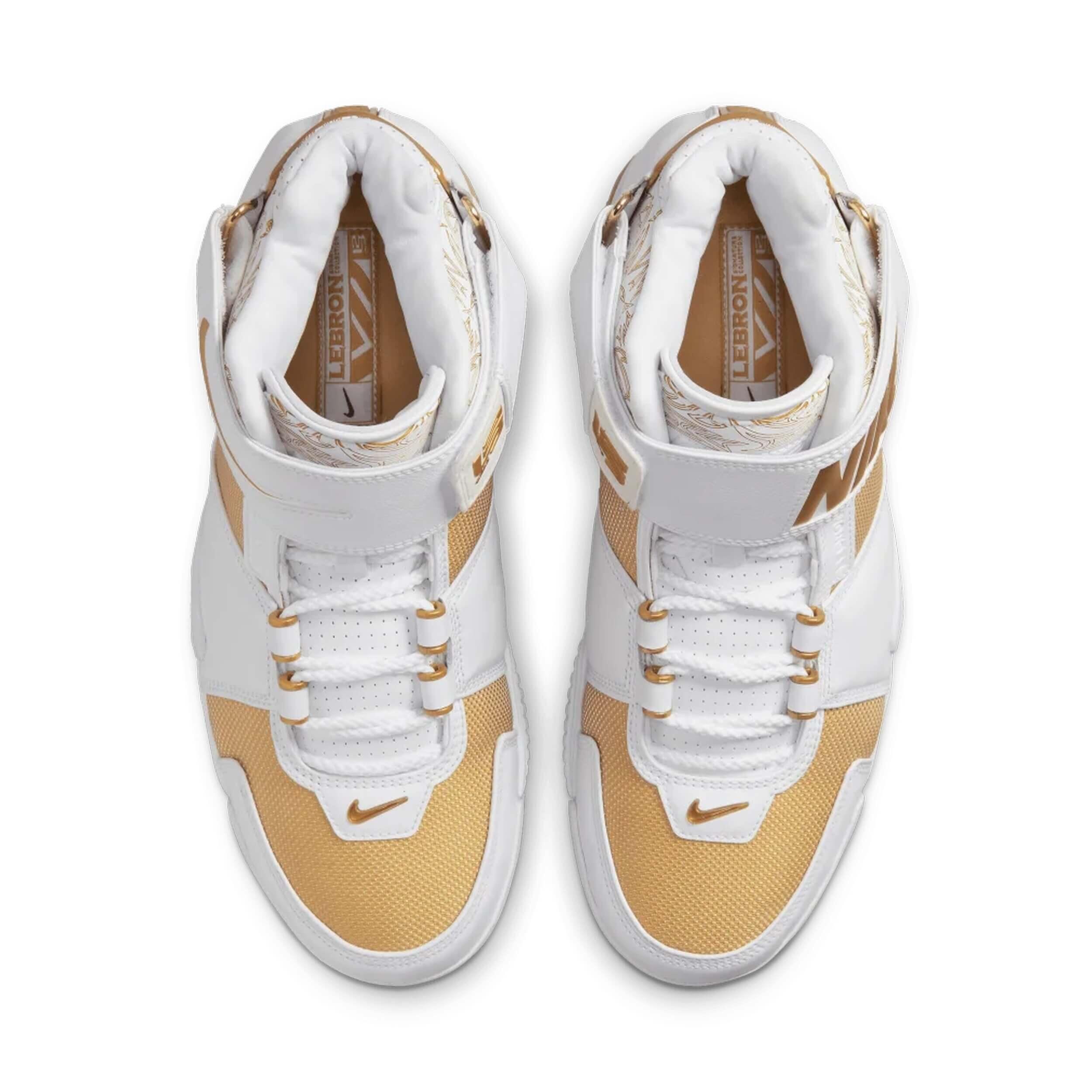 Scarpe Nike modello LeBron 2 per uomini 4/5