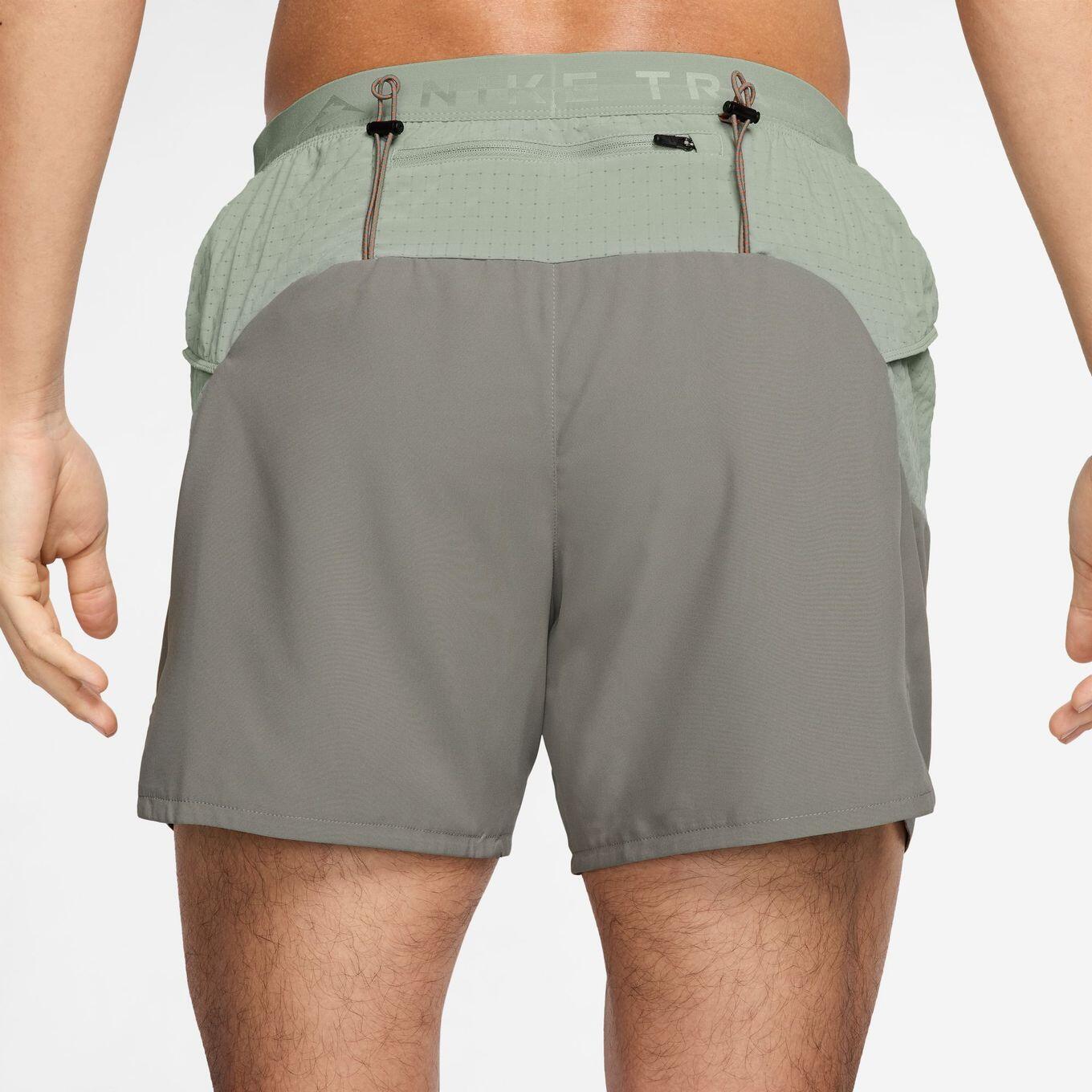 Pantalón Corto Nike Dri-Fit ADV Second Sunrise 5in Caqui para Hombre 2/5