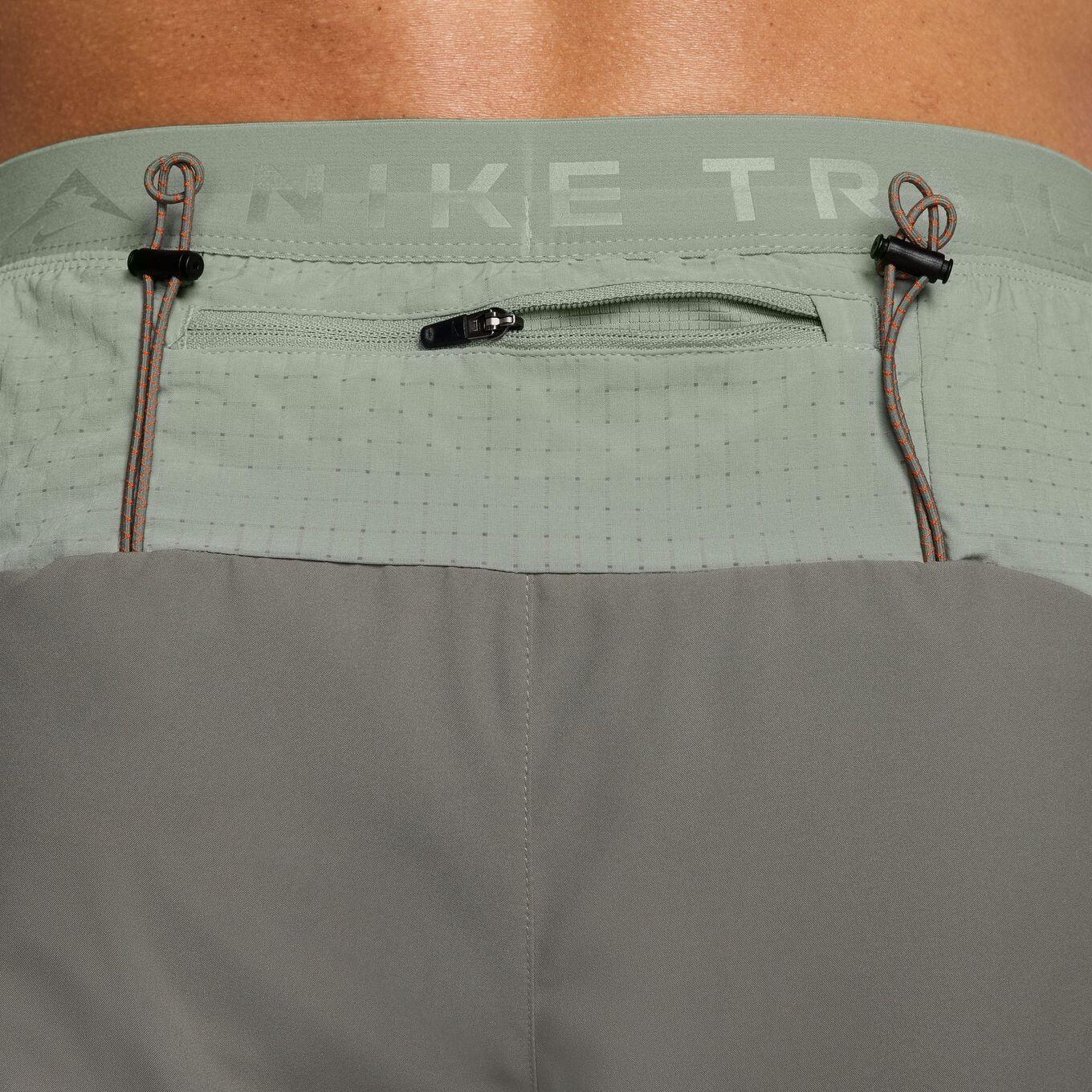 Pantalón Corto Nike Dri-Fit ADV Second Sunrise 5in Caqui para Hombre 4/5