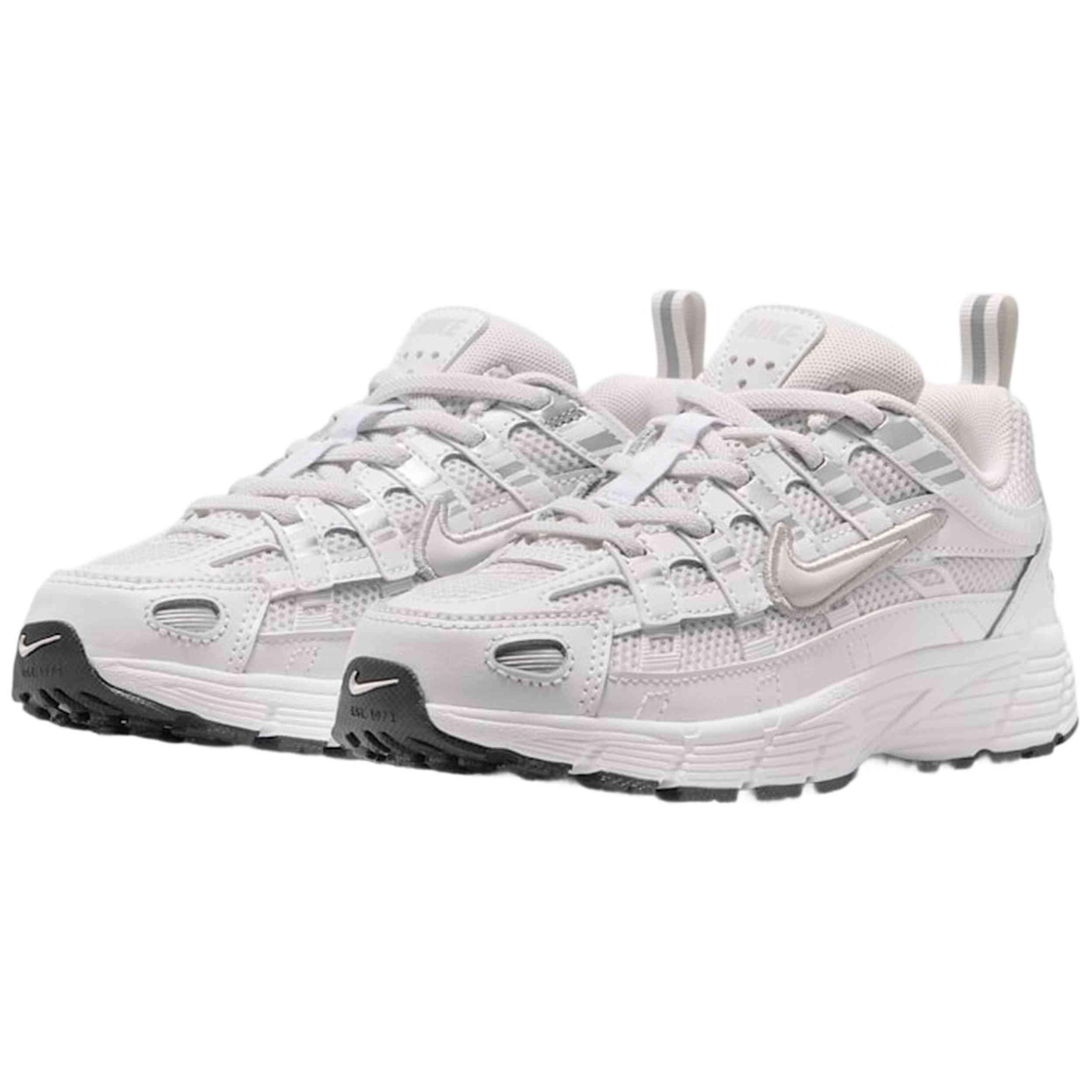 Baskets Nike modèle IO4647-017 pour unisexe 5/5