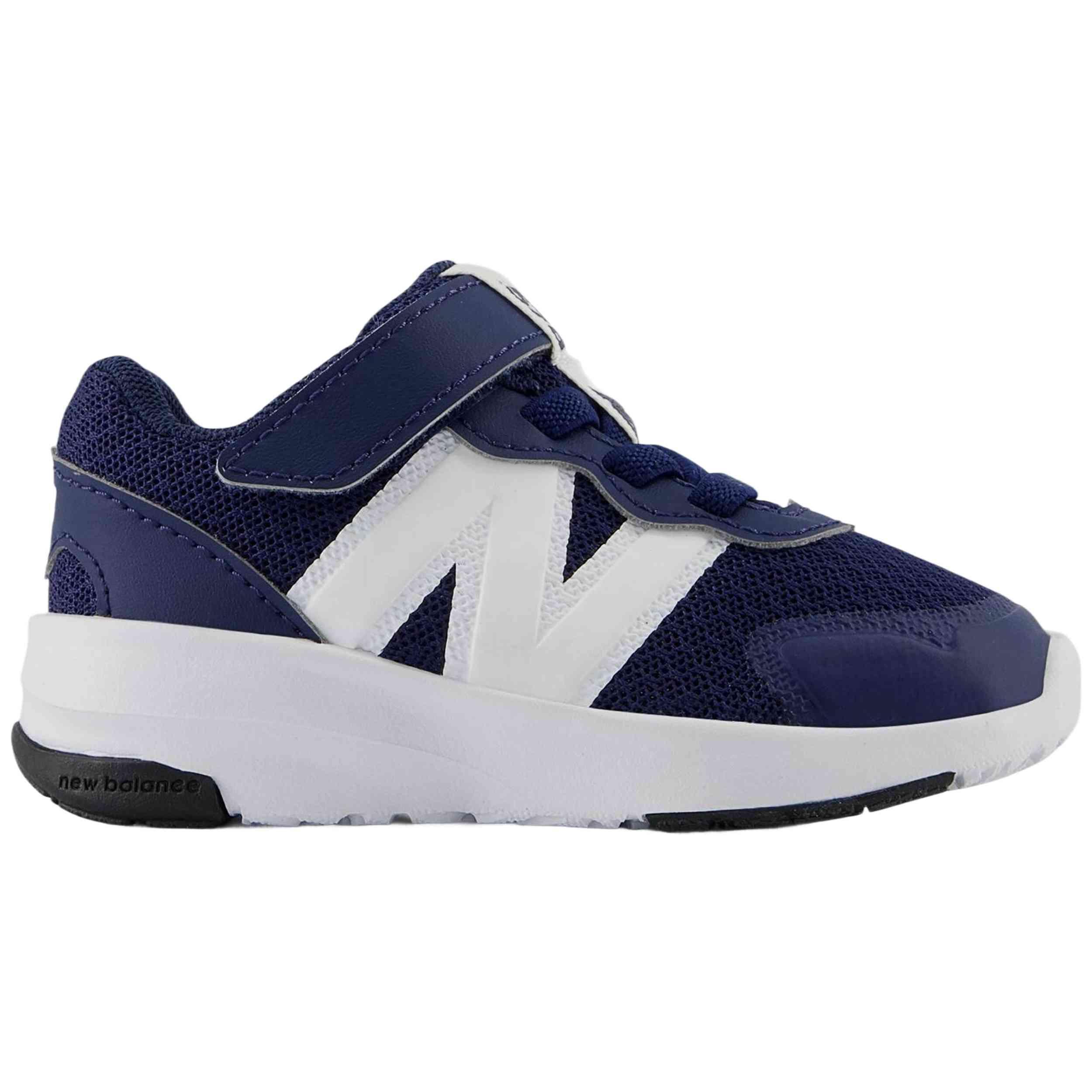 NEW BALANCE picture