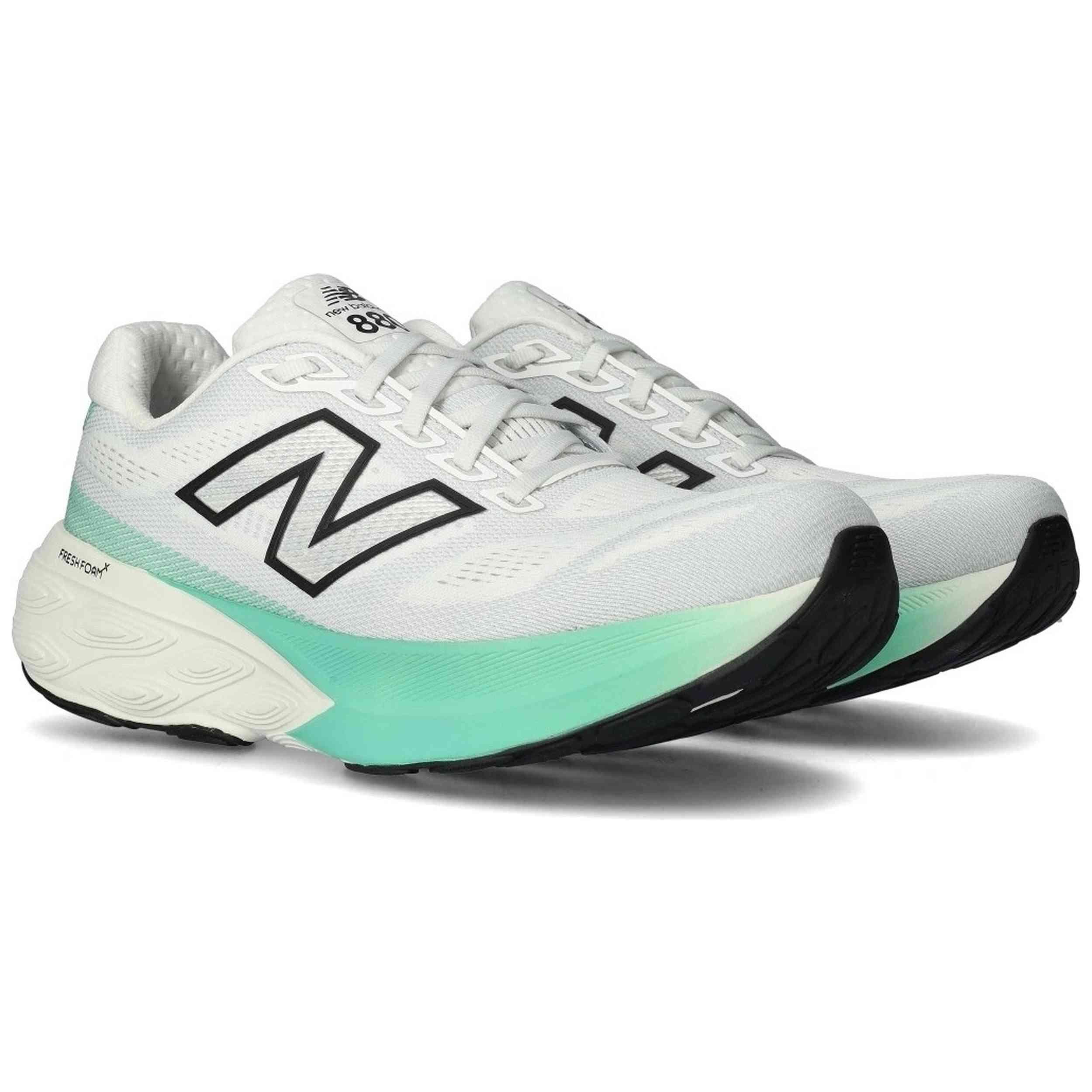 NEW BALANCE picture