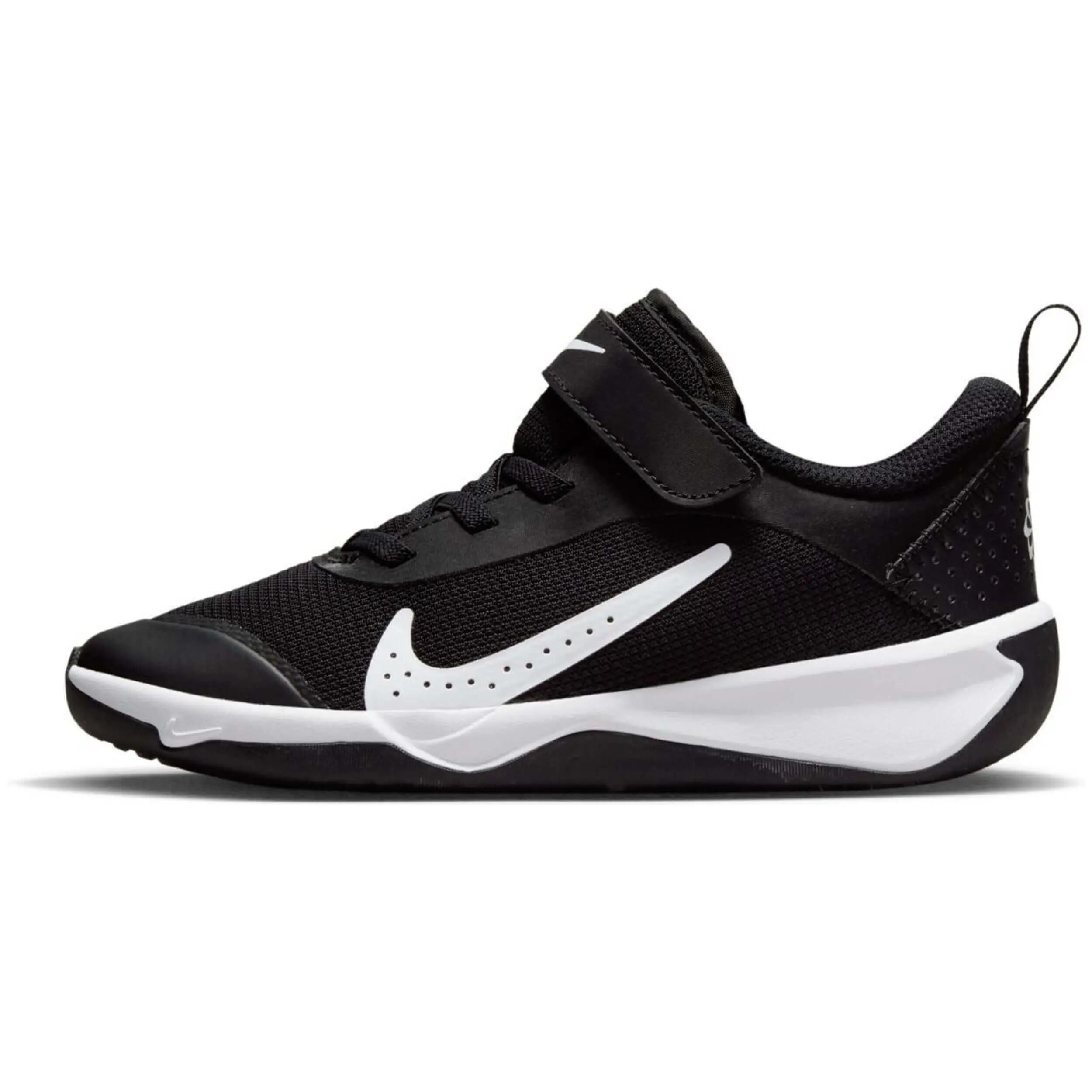 Zapatillas Nike modelo Omni Multi-Court para niños 2/5