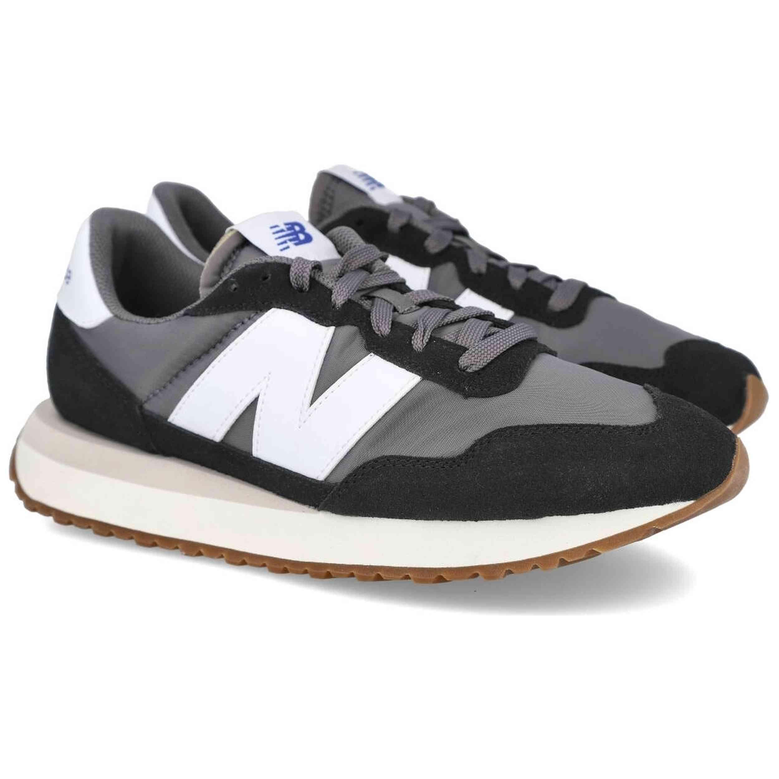 Scarpe New balance modello 070-324858 per unisex 3/5